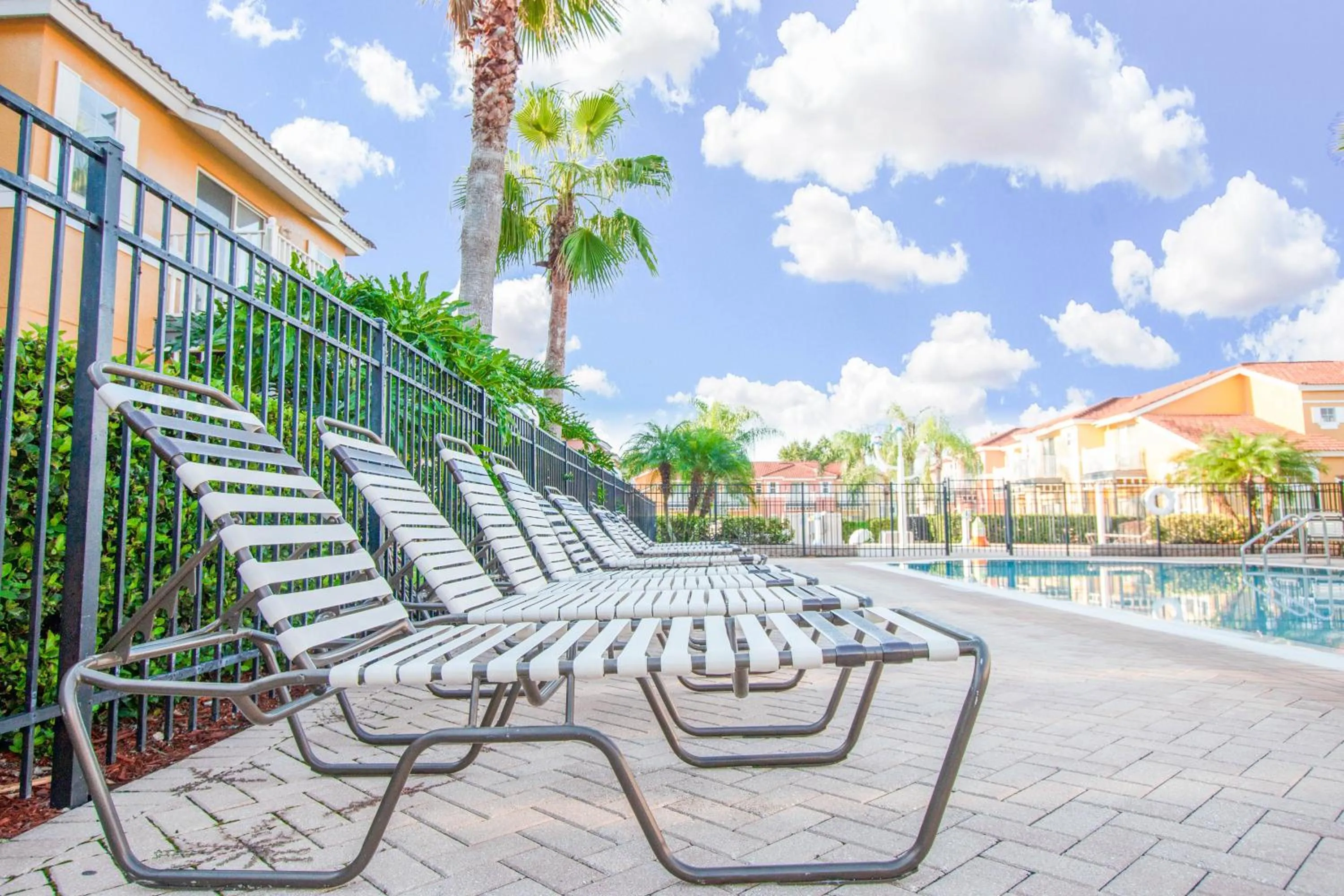 Patio in Berkley Lake Townhomes
