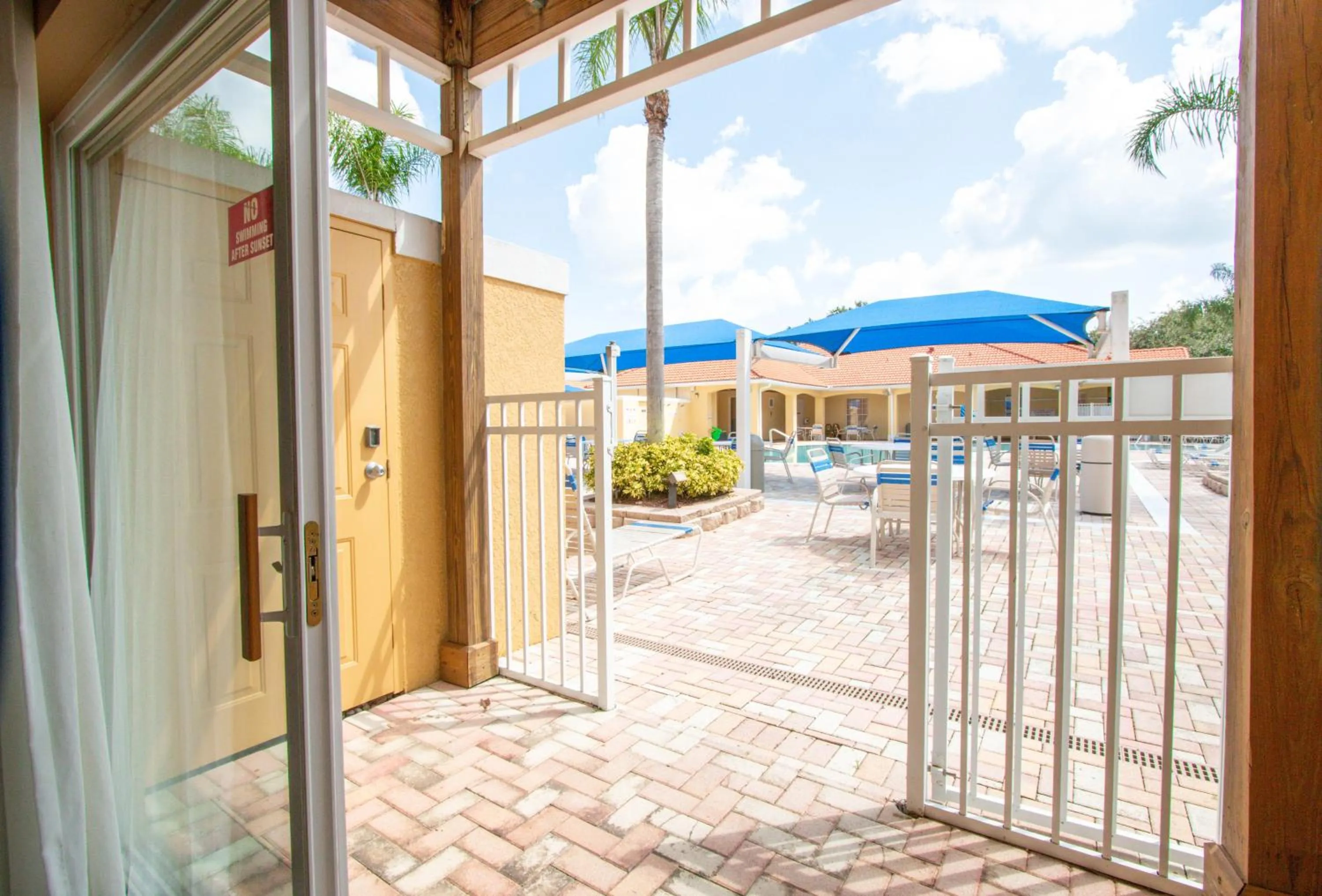 Patio in Berkley Lake Townhomes