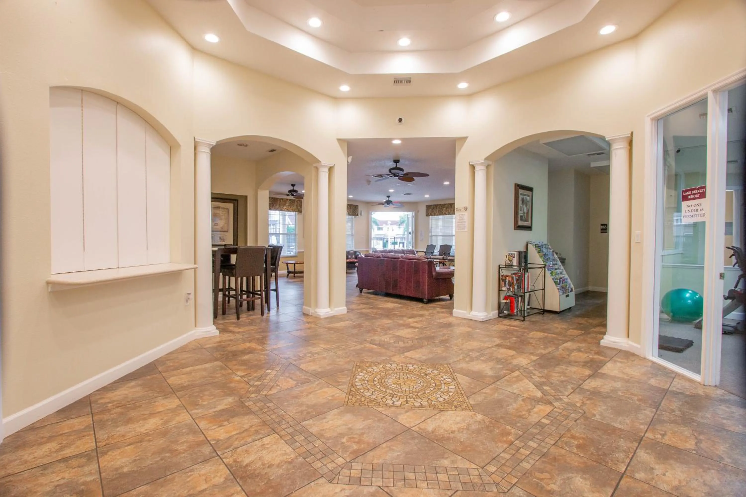 Communal lounge/ TV room in Berkley Lake Townhomes