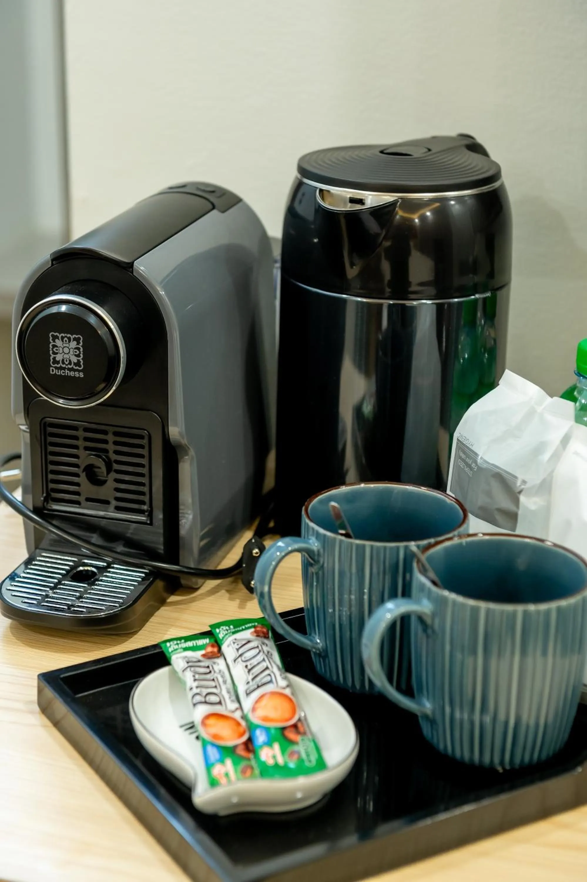 Coffee/tea facilities in TOBEDzZ HOTEL