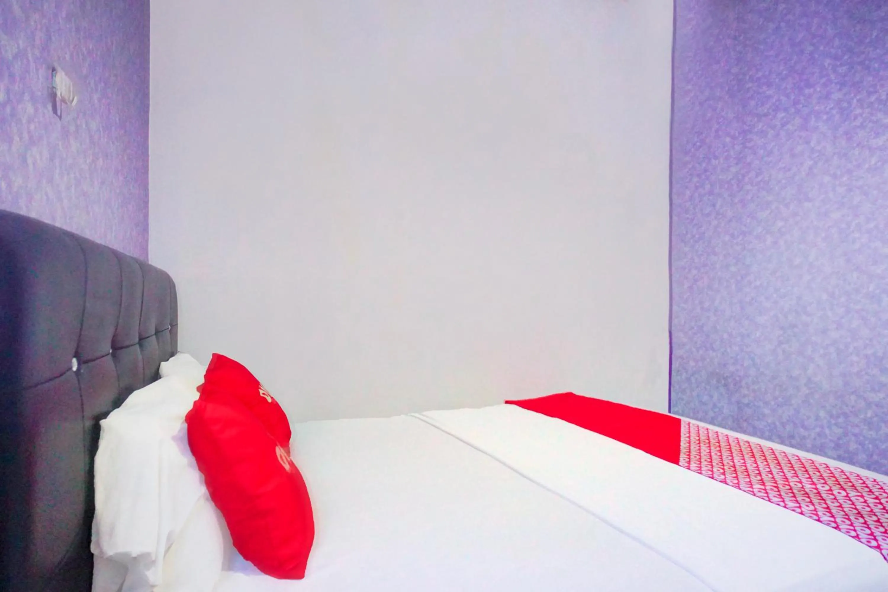 Bedroom, Bed in Hotel O Asyaffirah Near Masjid Raya Al Mashun SM Raja Medan