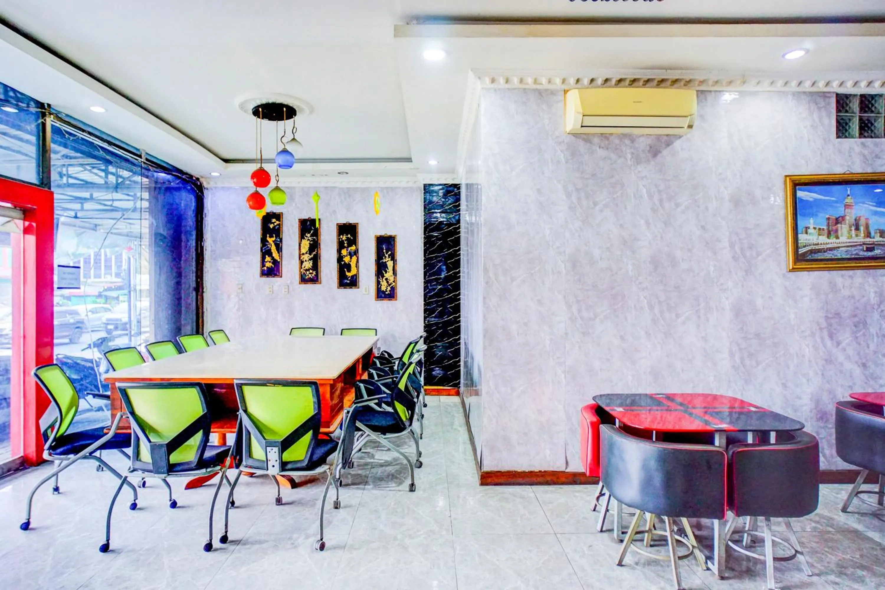 Seating area in Hotel O Asyaffirah Near Masjid Raya Al Mashun SM Raja Medan
