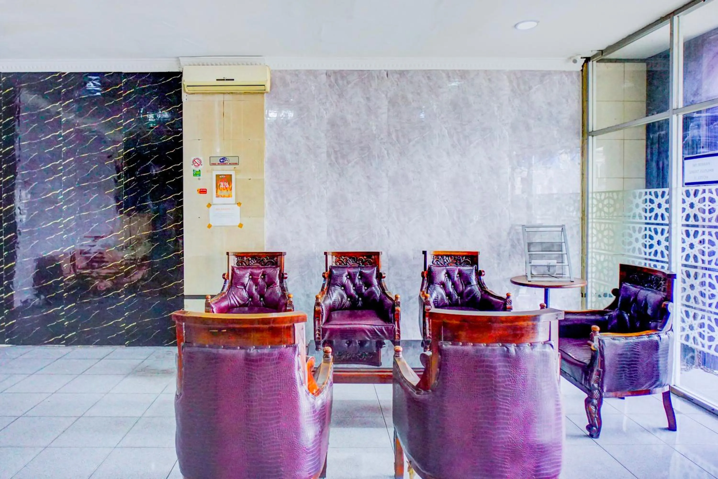 Seating area in Hotel O Asyaffirah Near Masjid Raya Al Mashun SM Raja Medan