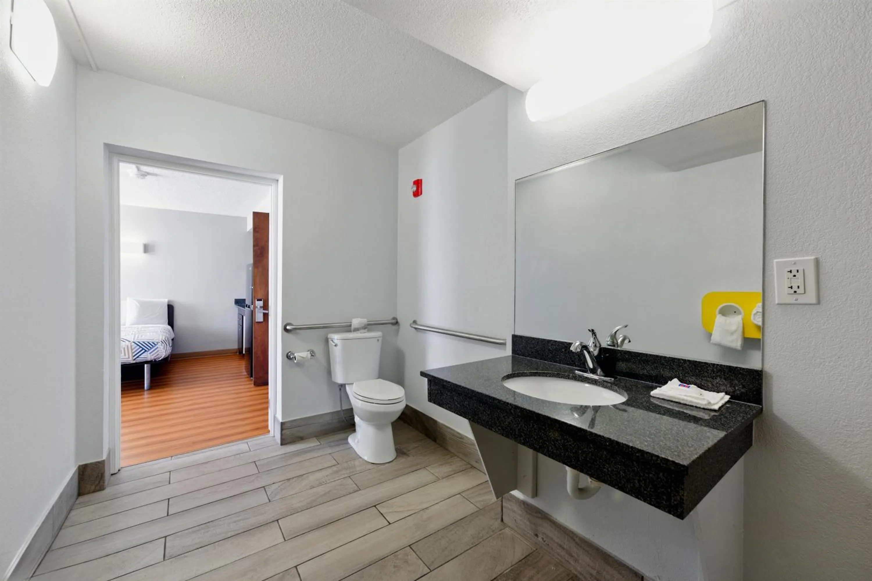 Bathroom in Motel 6-Atlanta, GA - Atlanta Airport