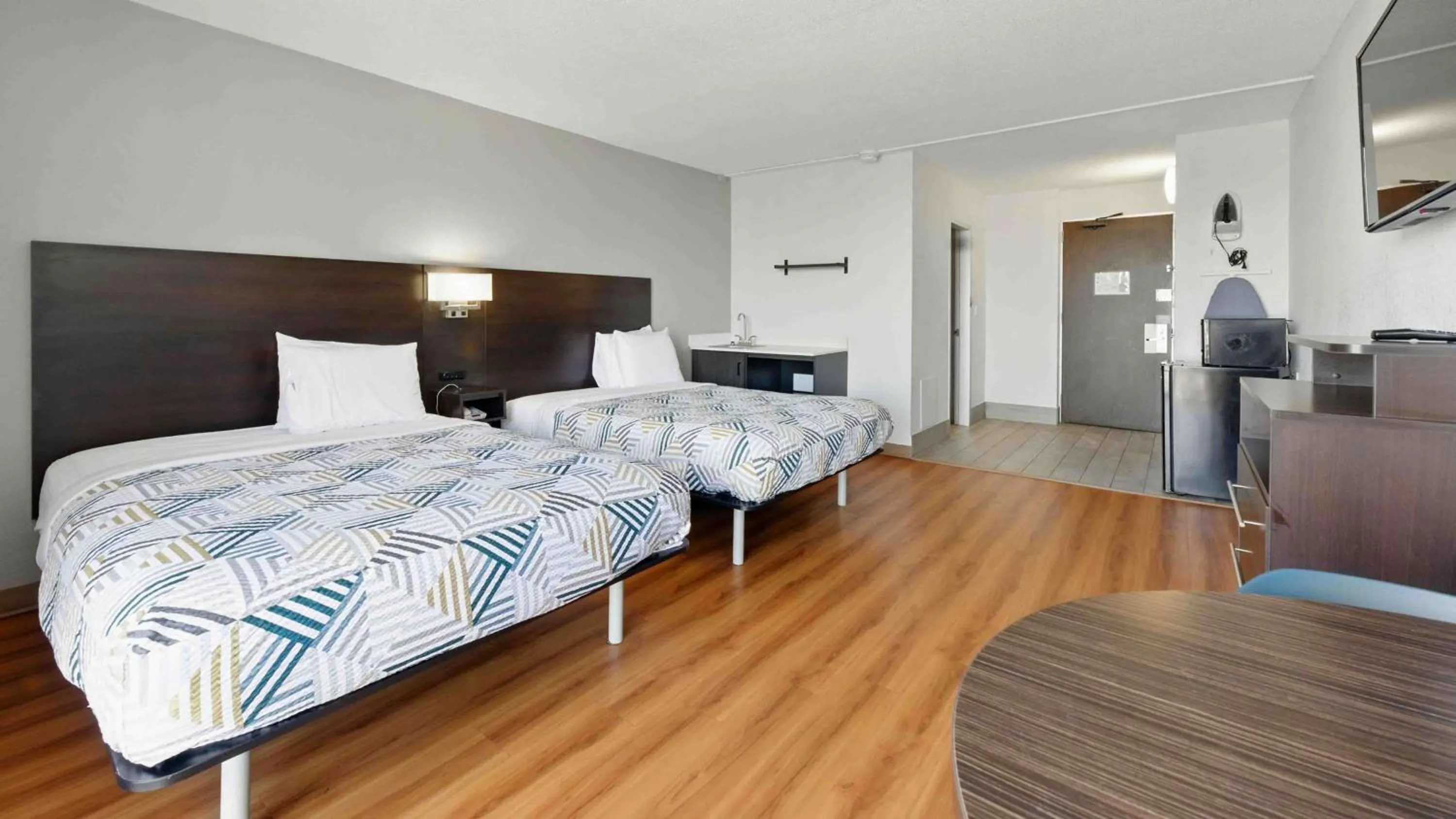 Bedroom, Bed in Motel 6-Atlanta, GA - Atlanta Airport