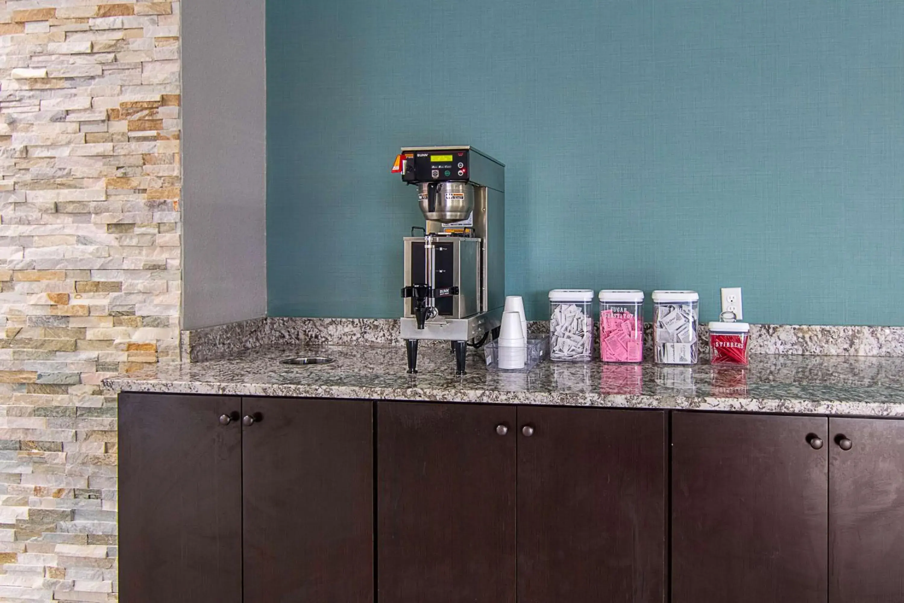 Restaurant/places to eat in Motel 6-Atlanta, GA - Atlanta Airport Restaurant/places to eat in Motel 6-Atlanta, GA - Atlanta Airport