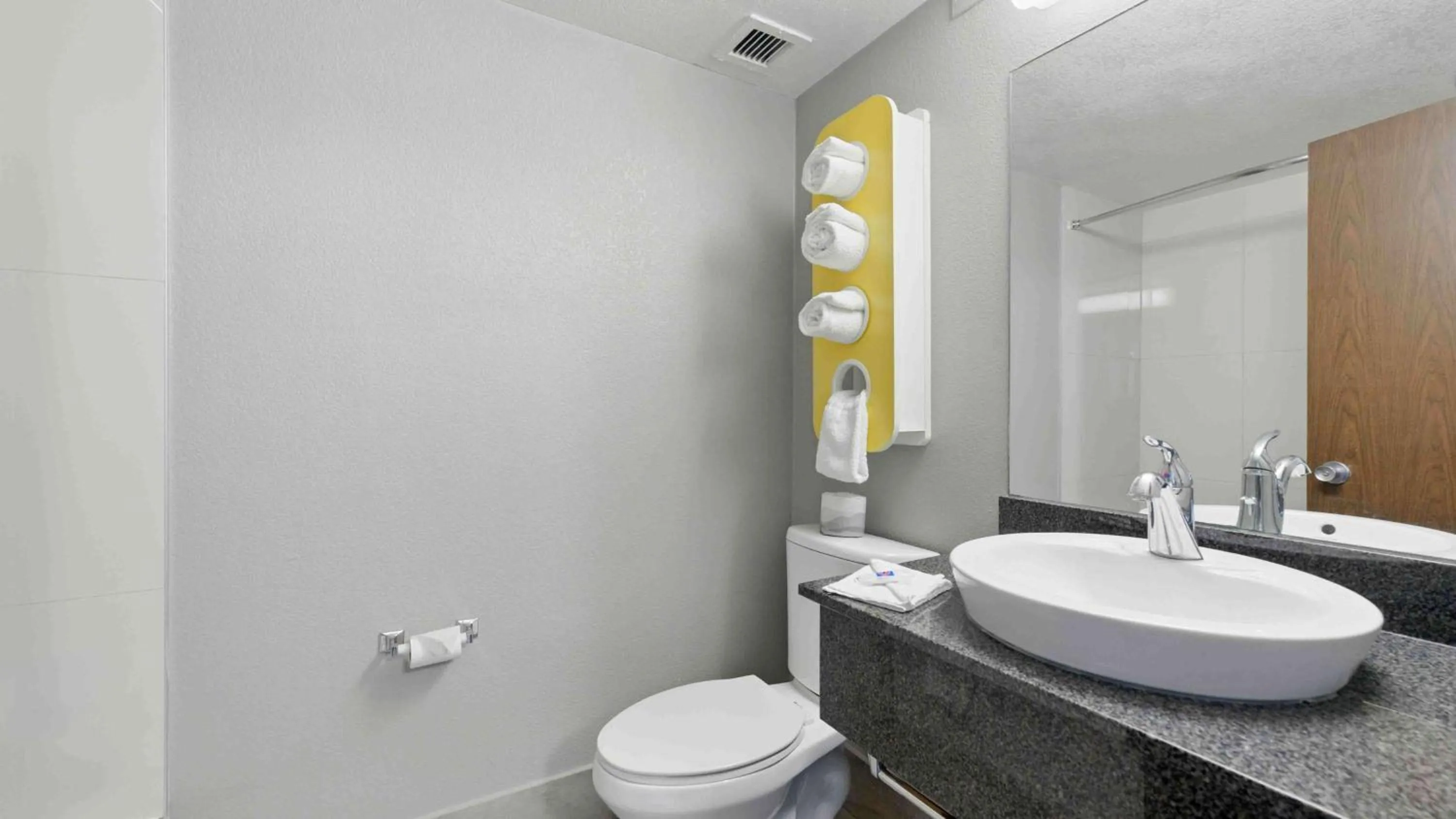 Bathroom in Motel 6-Atlanta, GA - Atlanta Airport