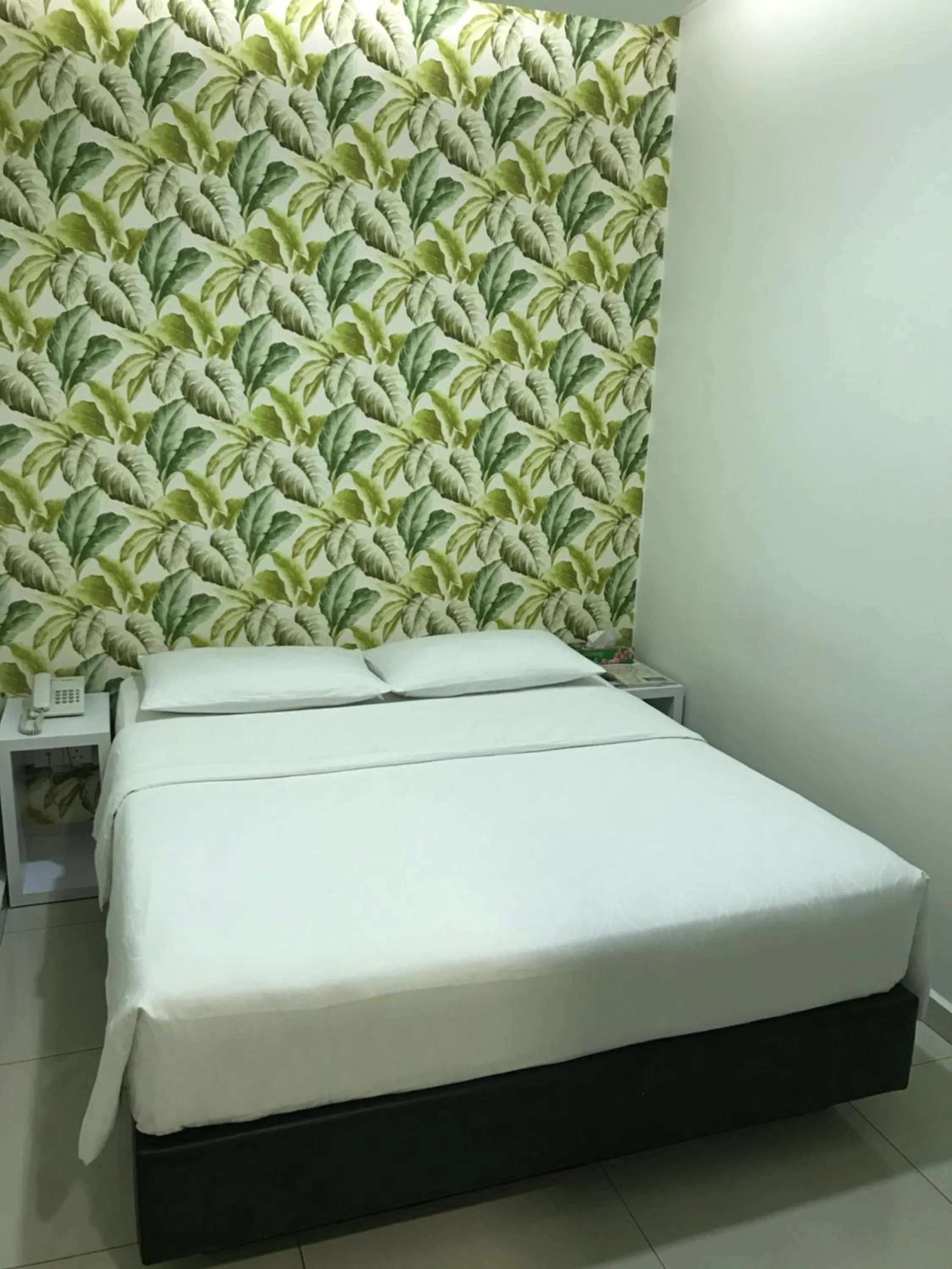 Property building, Bed in GOODY HOTEL