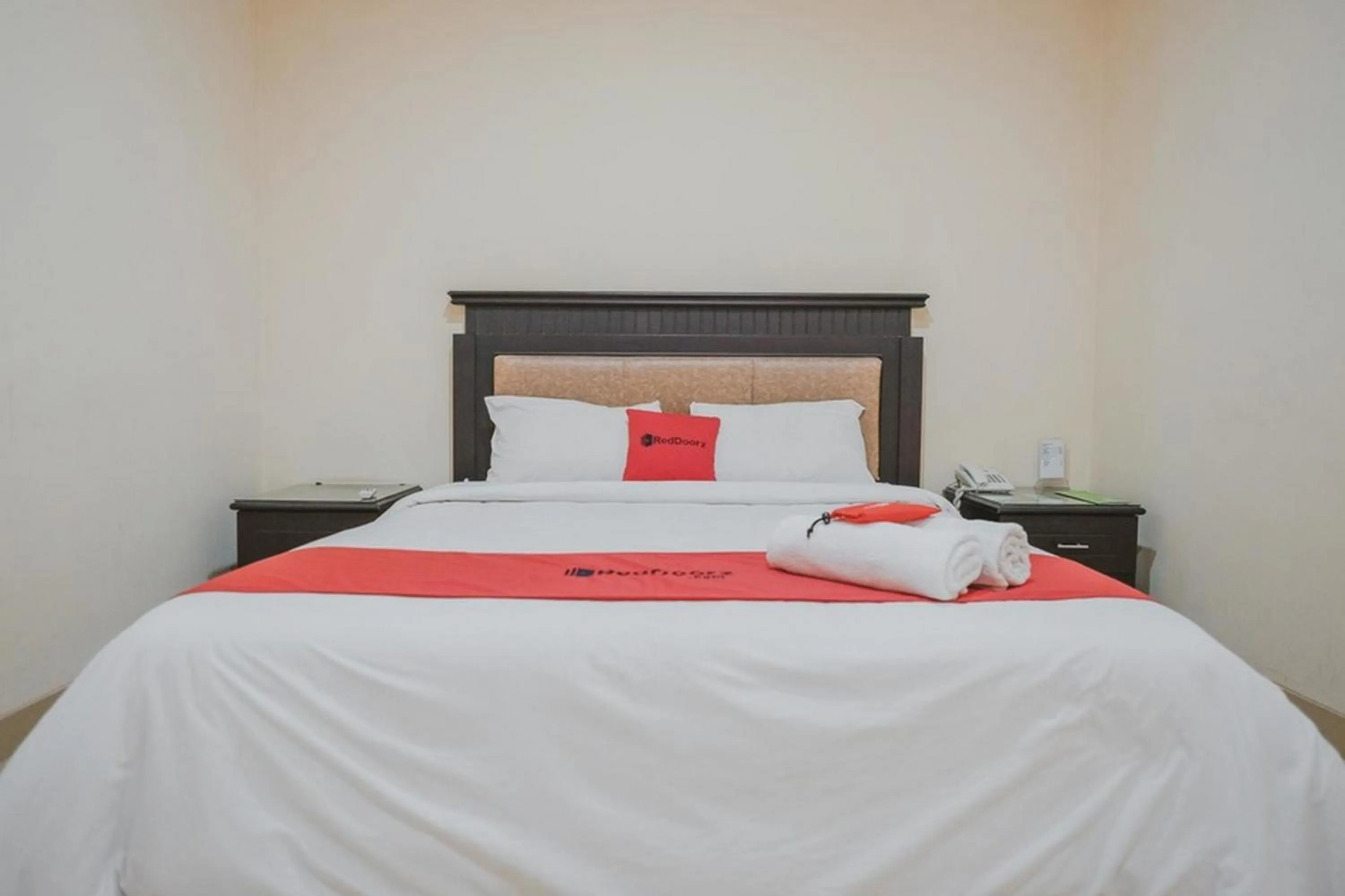 Bedroom, Bed in RedDoorz Premium @ Jalan Pal 10 Jambi