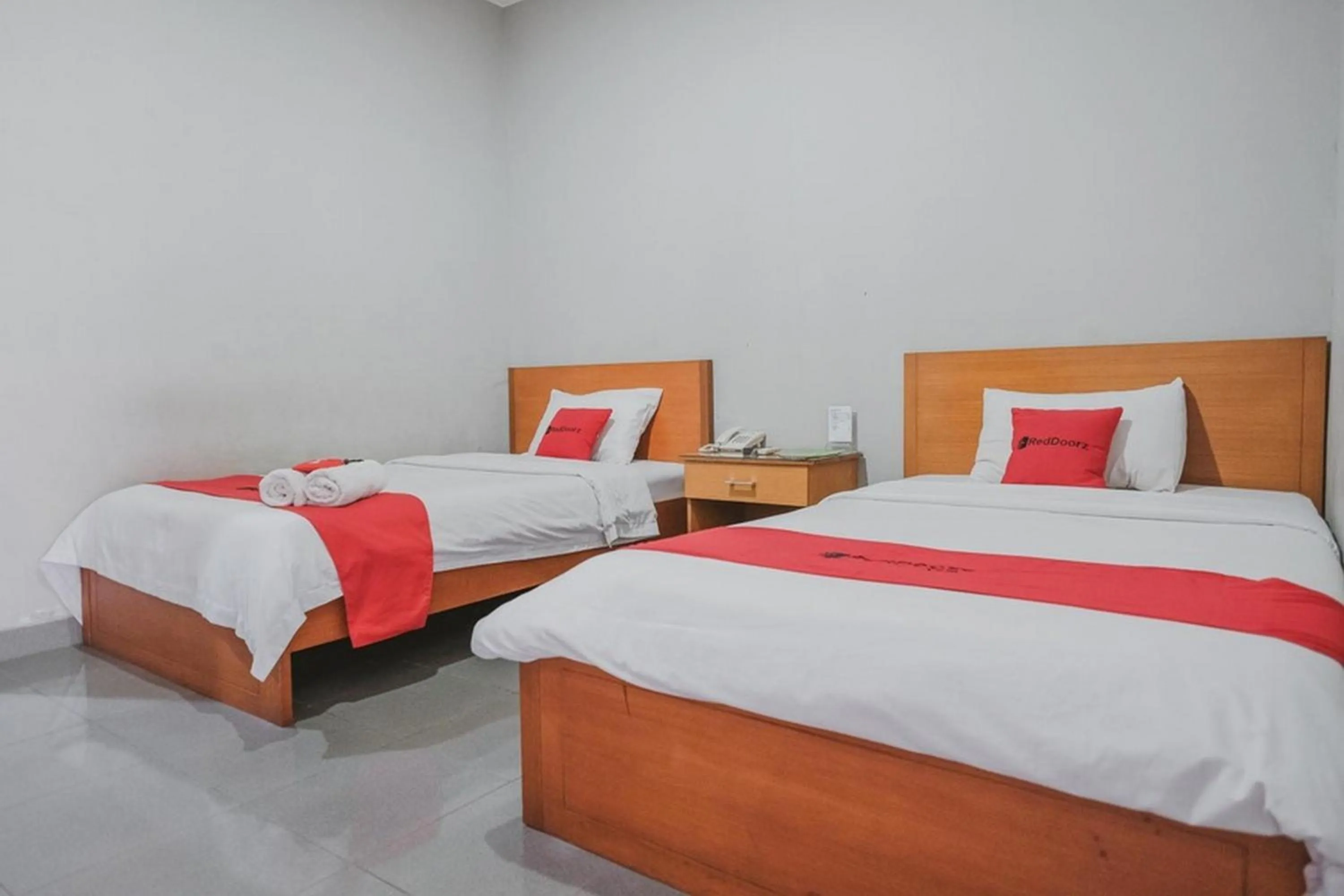 Bedroom, Bed in RedDoorz Premium @ Jalan Pal 10 Jambi