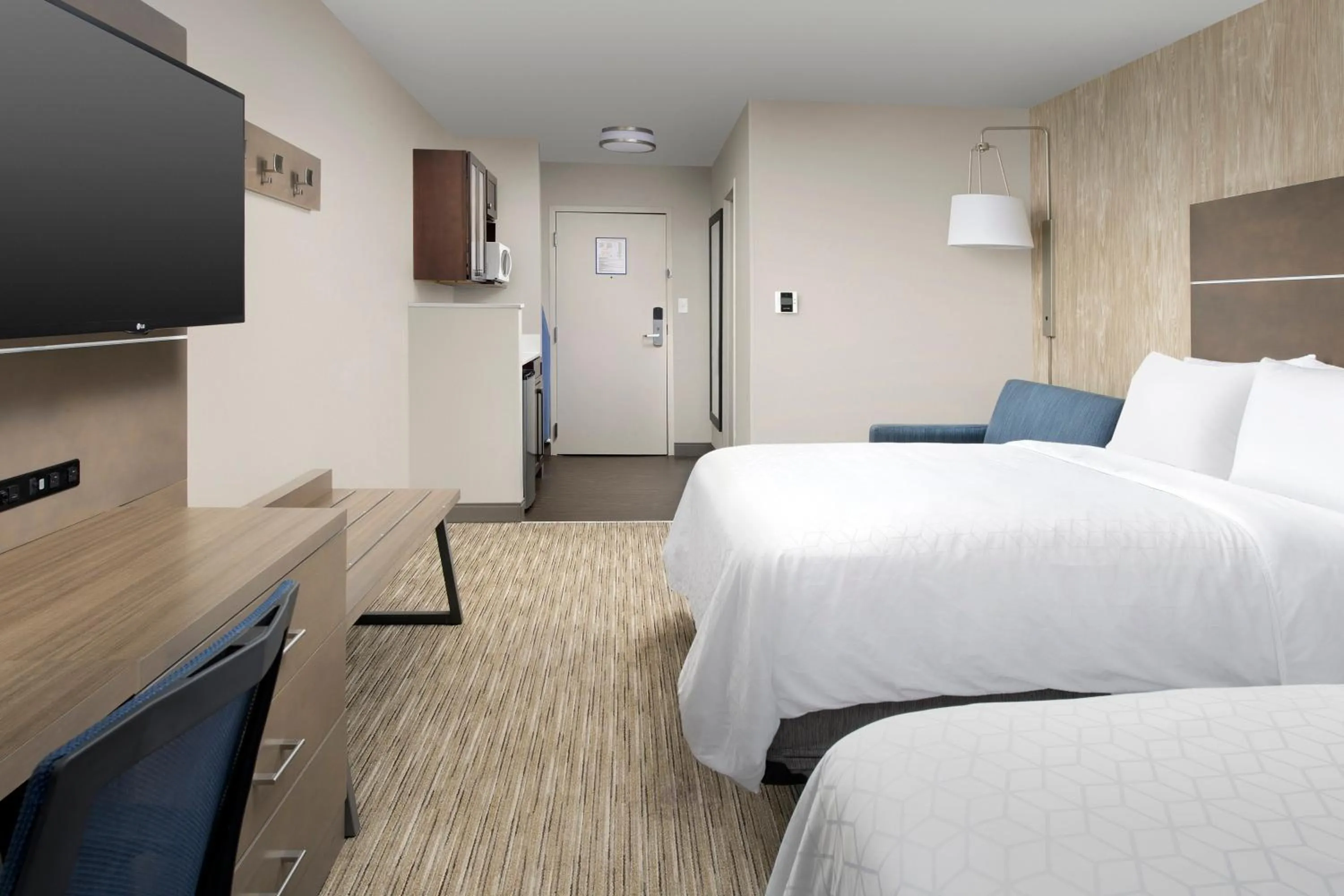 Photo of the whole room, Bed in Holiday Inn Express & Suites Annapolis by IHG