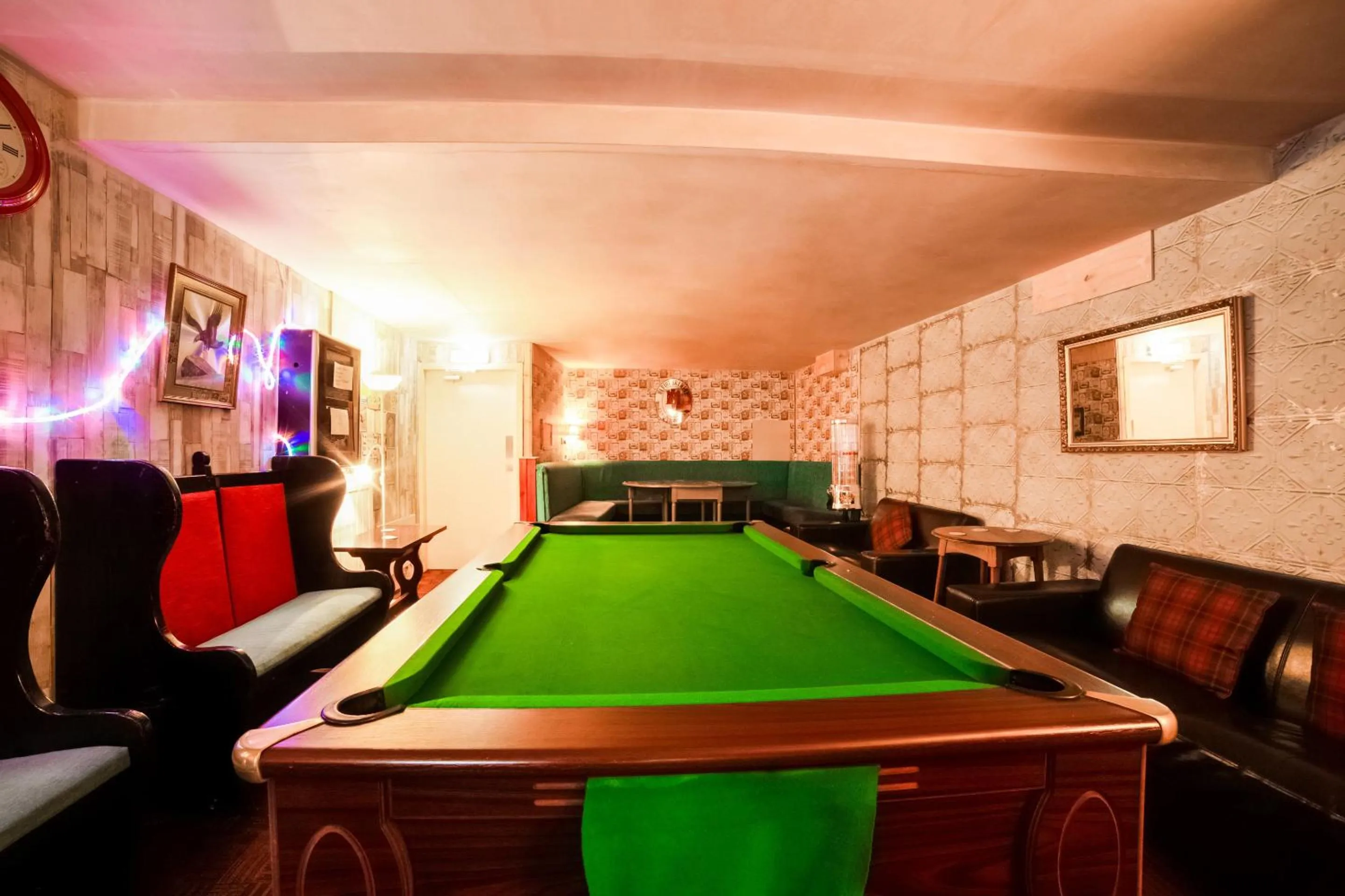 Entertainment in OYO Braeriach Hotel, Highlands Scotland