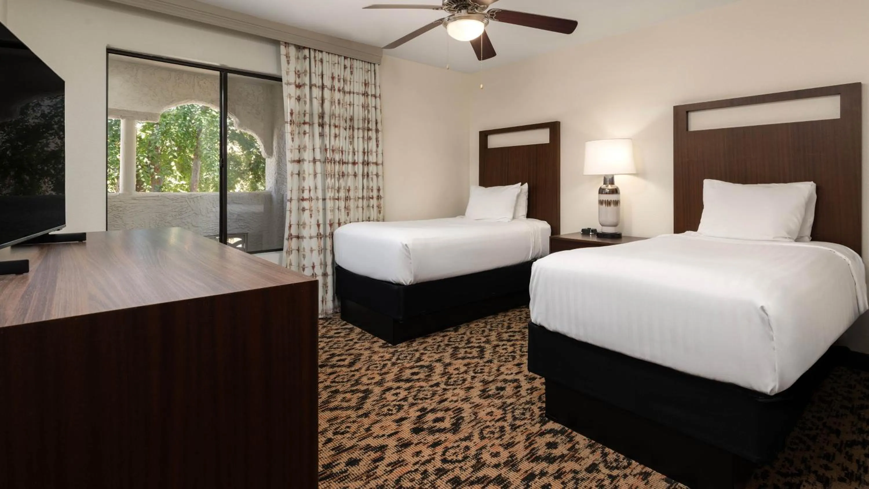 Photo of the whole room, Bed in Holiday Inn Club Vacations Scottsdale Resort