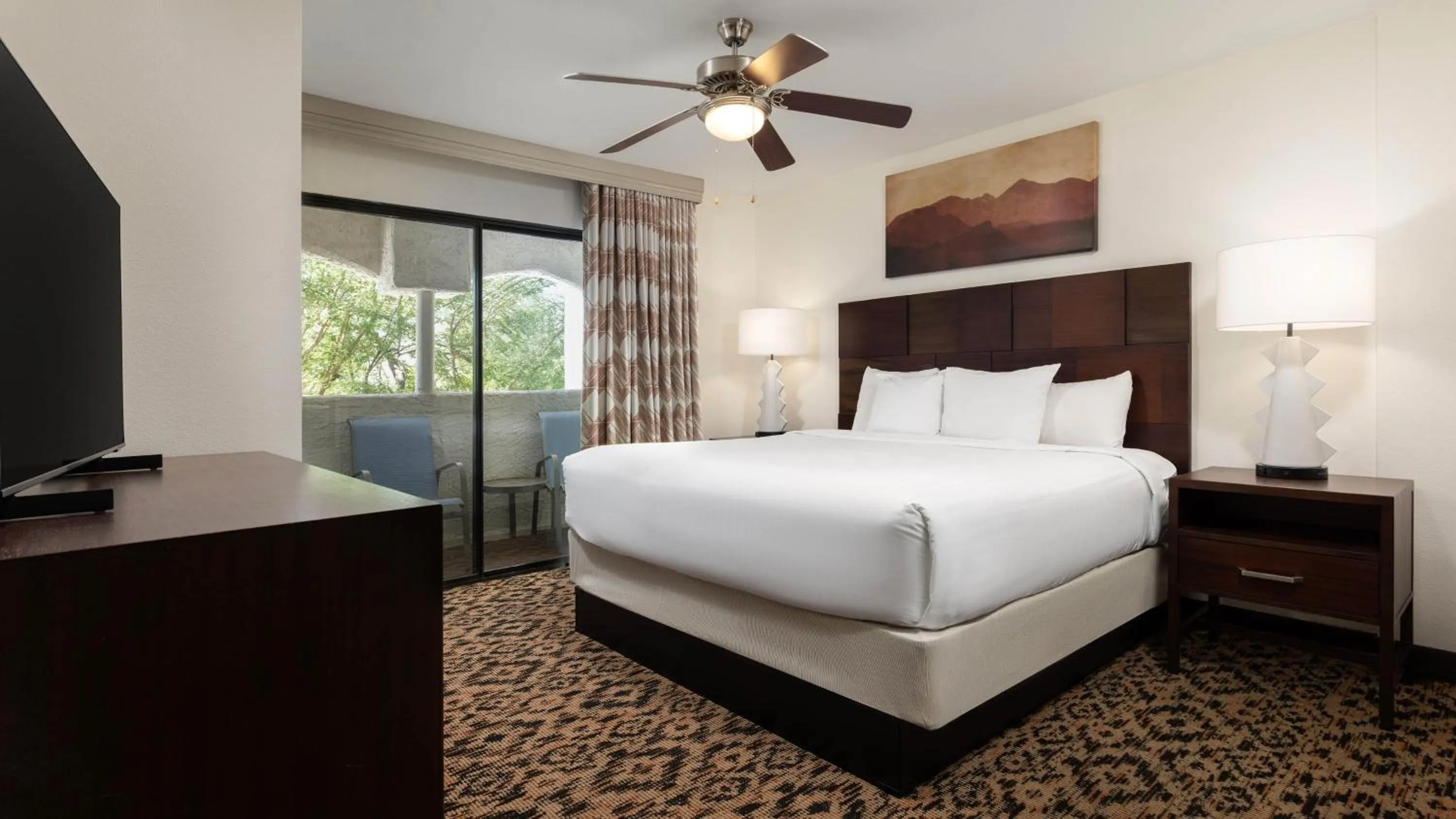 Photo of the whole room, Bed in Holiday Inn Club Vacations Scottsdale Resort