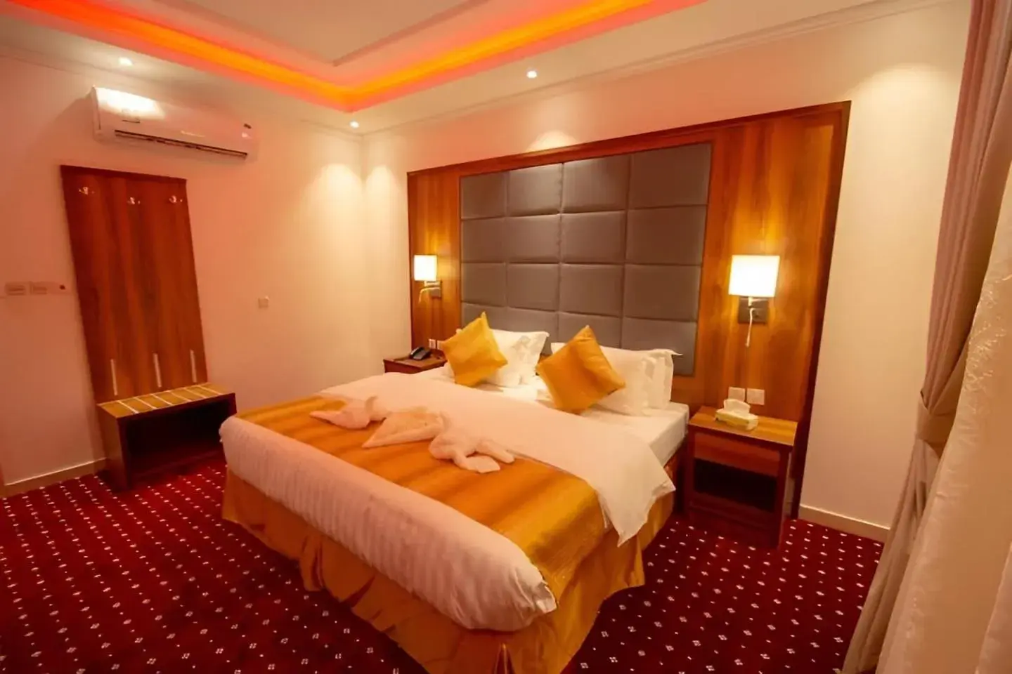 Two-Bedroom Suite in Hayat Al Rose Hotel Appartment Two-Bedroom Suite in Hayat Al Rose Hotel Appartment