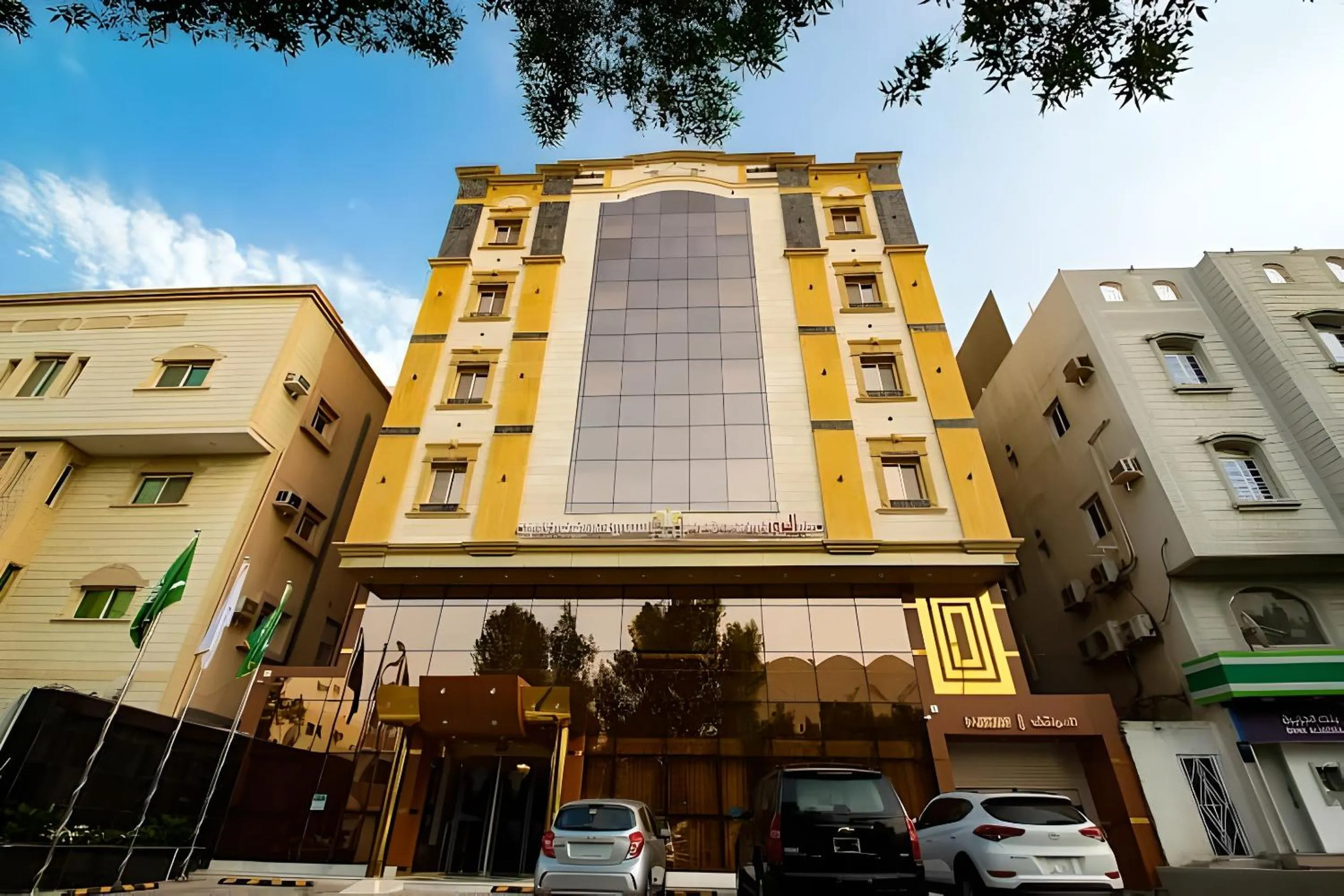 Property building in Hayat Al Rose Hotel Appartment