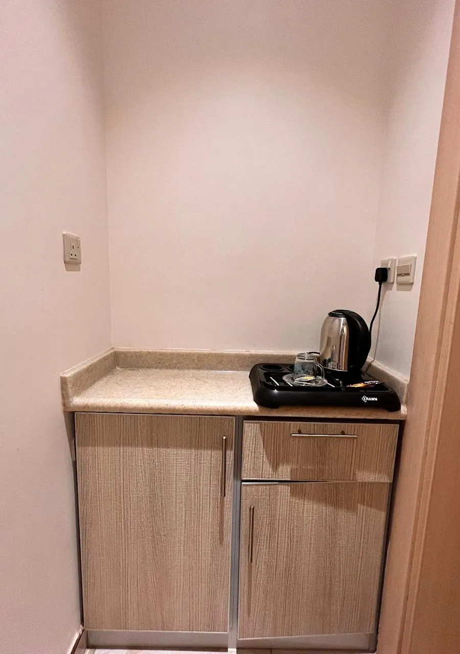 Coffee/tea facilities in Hayat Al Rose Hotel Appartment