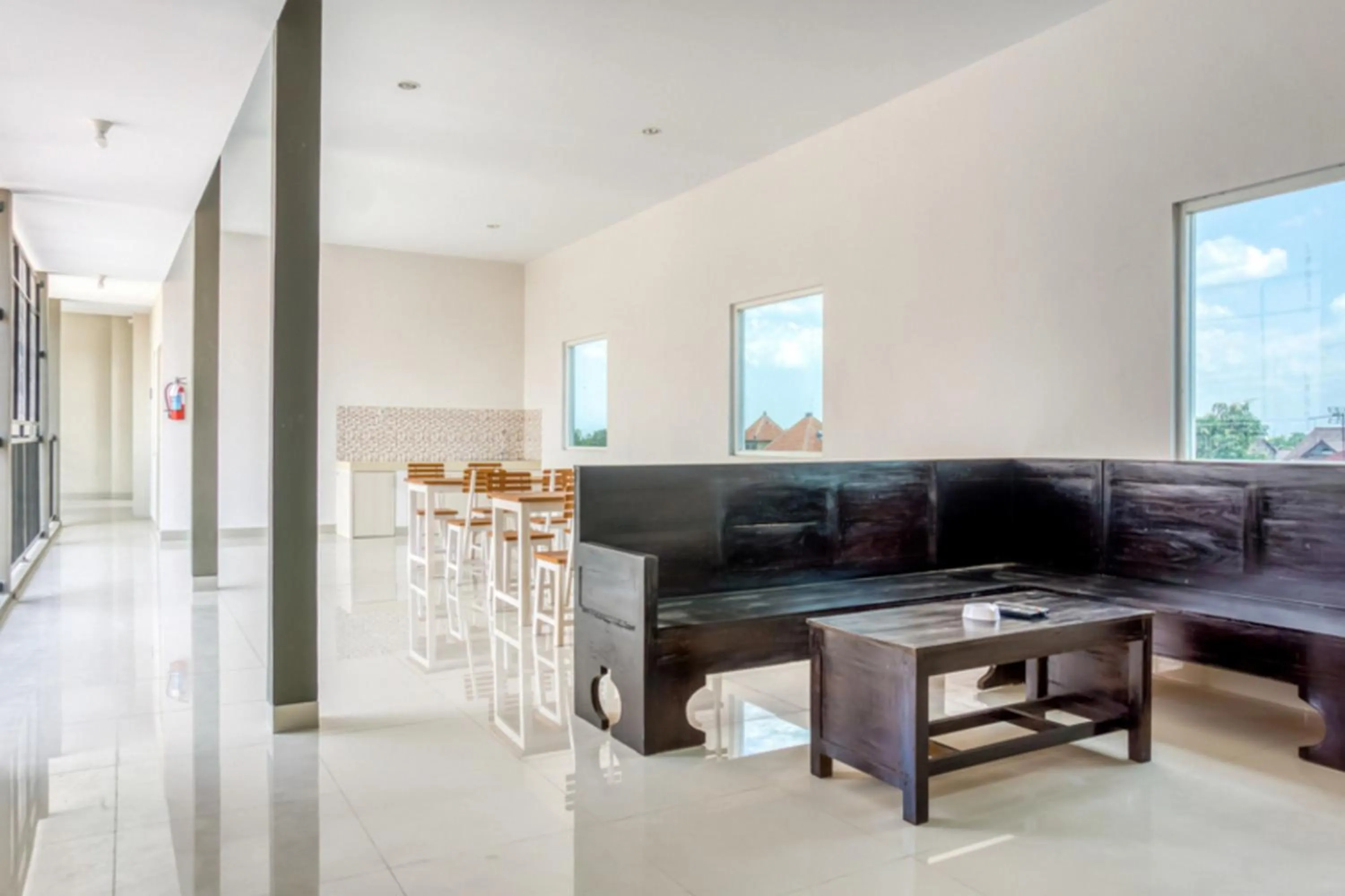 Seating area in RedDoorz @ Plemburan Jakal 2