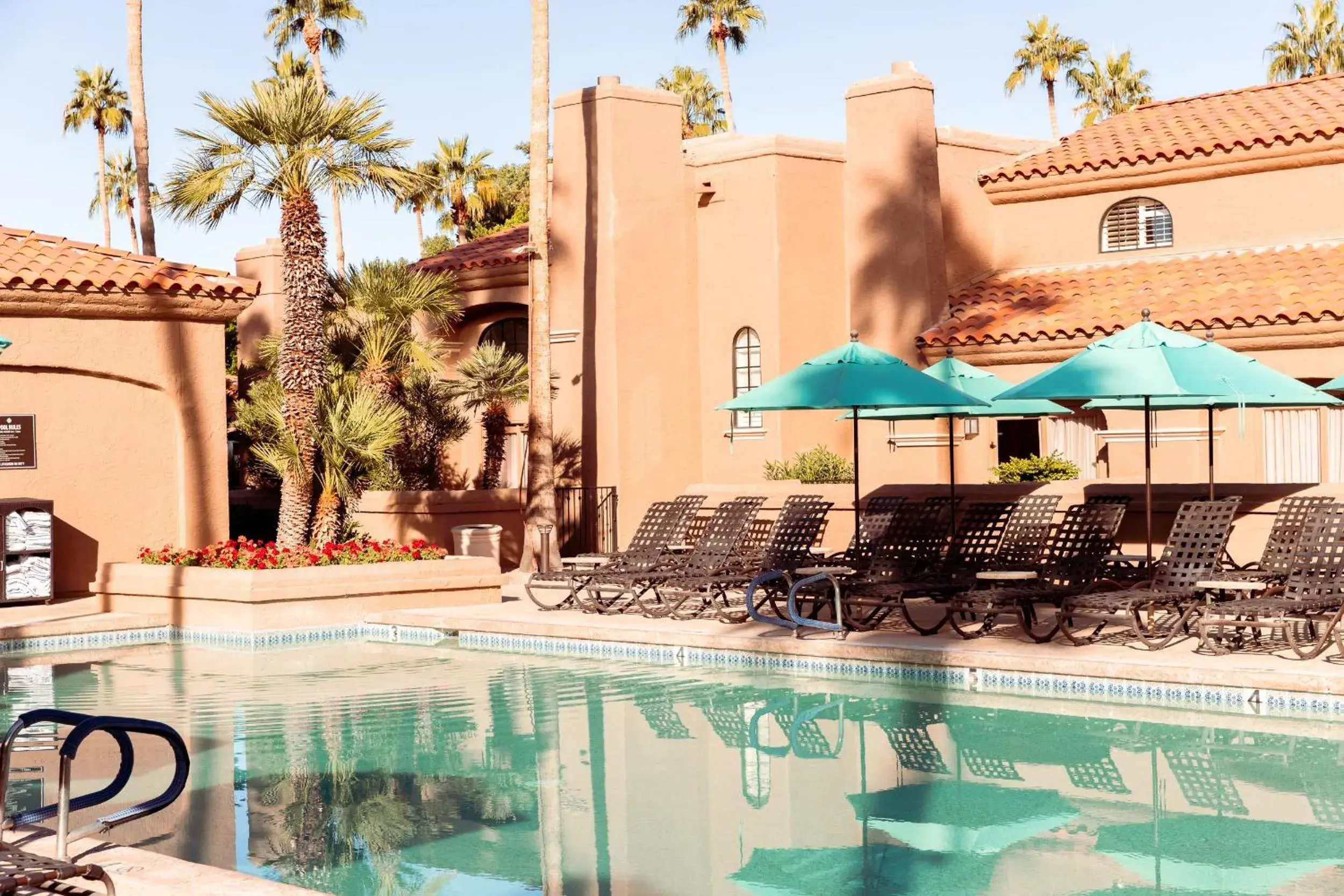 Swimming pool in Kimpton Miralina coming soon - Scottsdale Plaza Resort Swimming pool in Kimpton Miralina coming soon - Scottsdale Plaza Resort