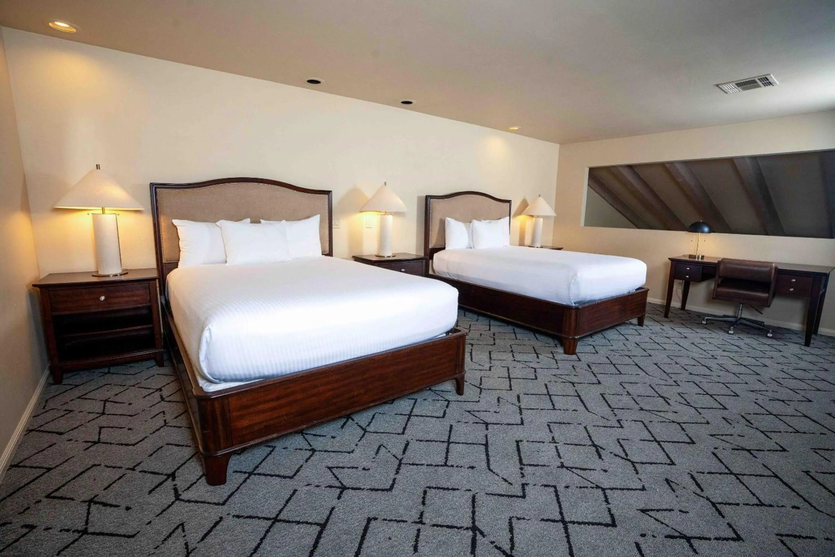 Photo of the whole room, Bed in Kimpton Miralina Resort and Villas by IHG