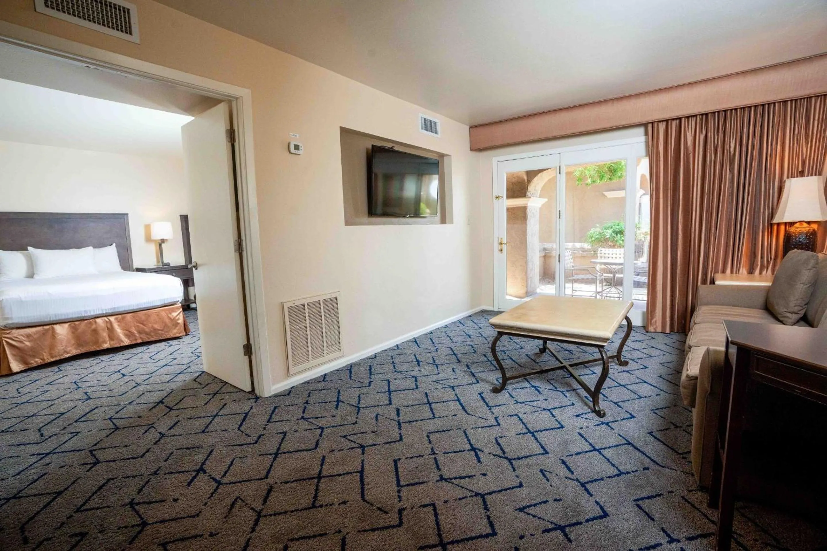 Photo of the whole room, Bed in Kimpton Miralina coming soon - Scottsdale Plaza Resort