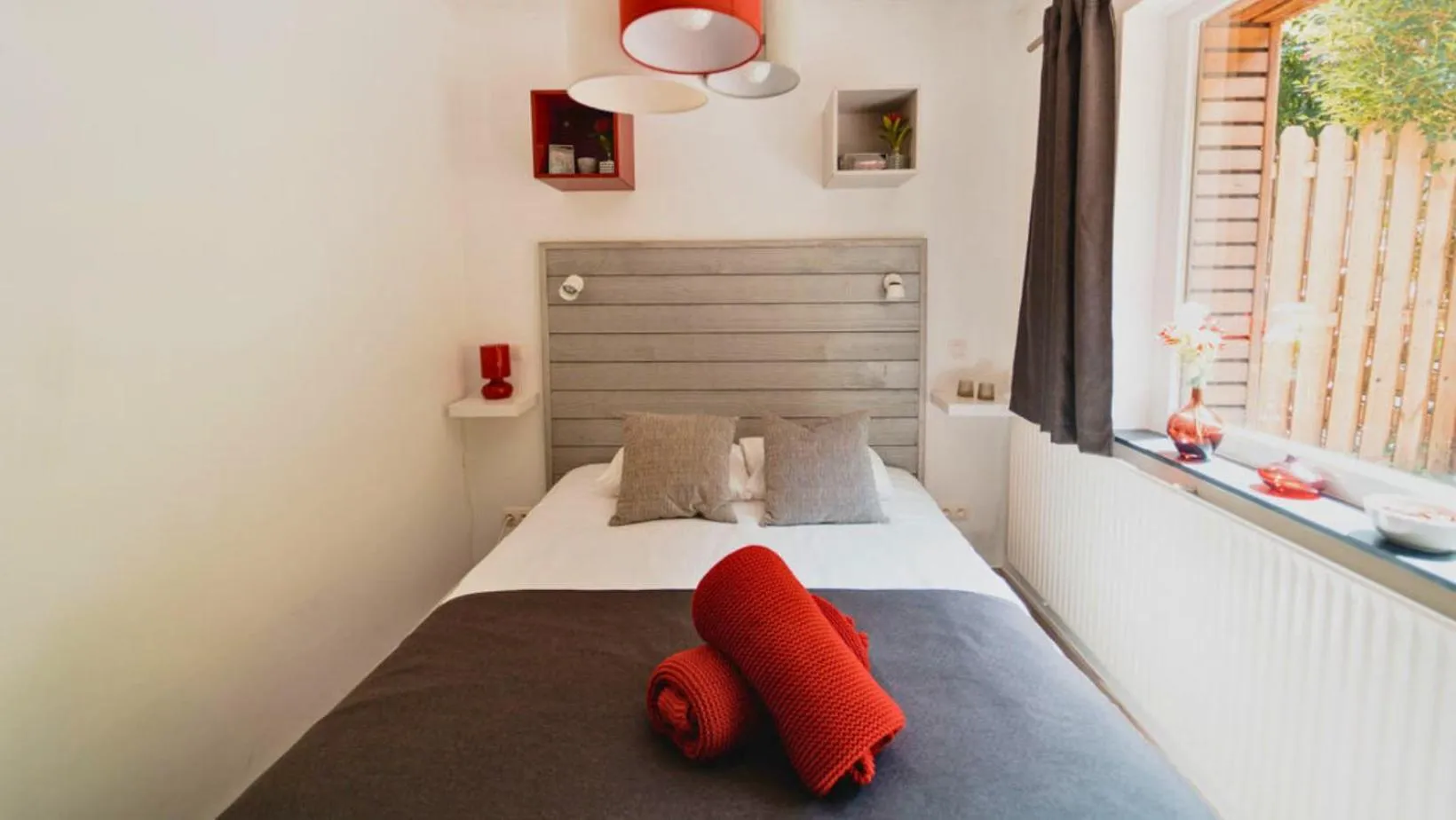 Bed in LES 7 MEUSES - Restaurant & Hébergements HÔTELIERS - INSOLITES - WELLNESS - GÎTES