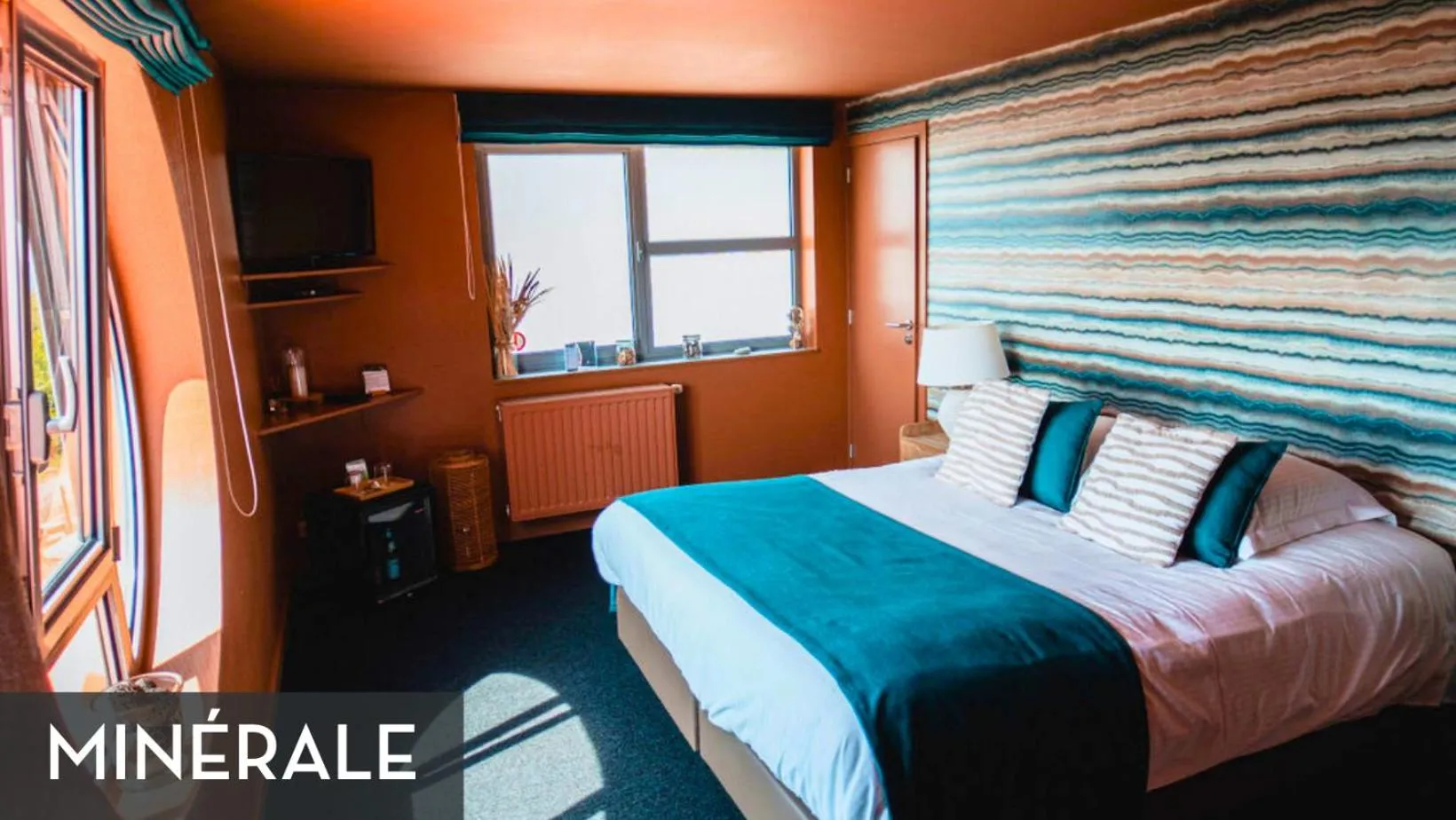 Bed in LES 7 MEUSES - Restaurant & Hébergements HÔTELIERS - INSOLITES - WELLNESS - GÎTES