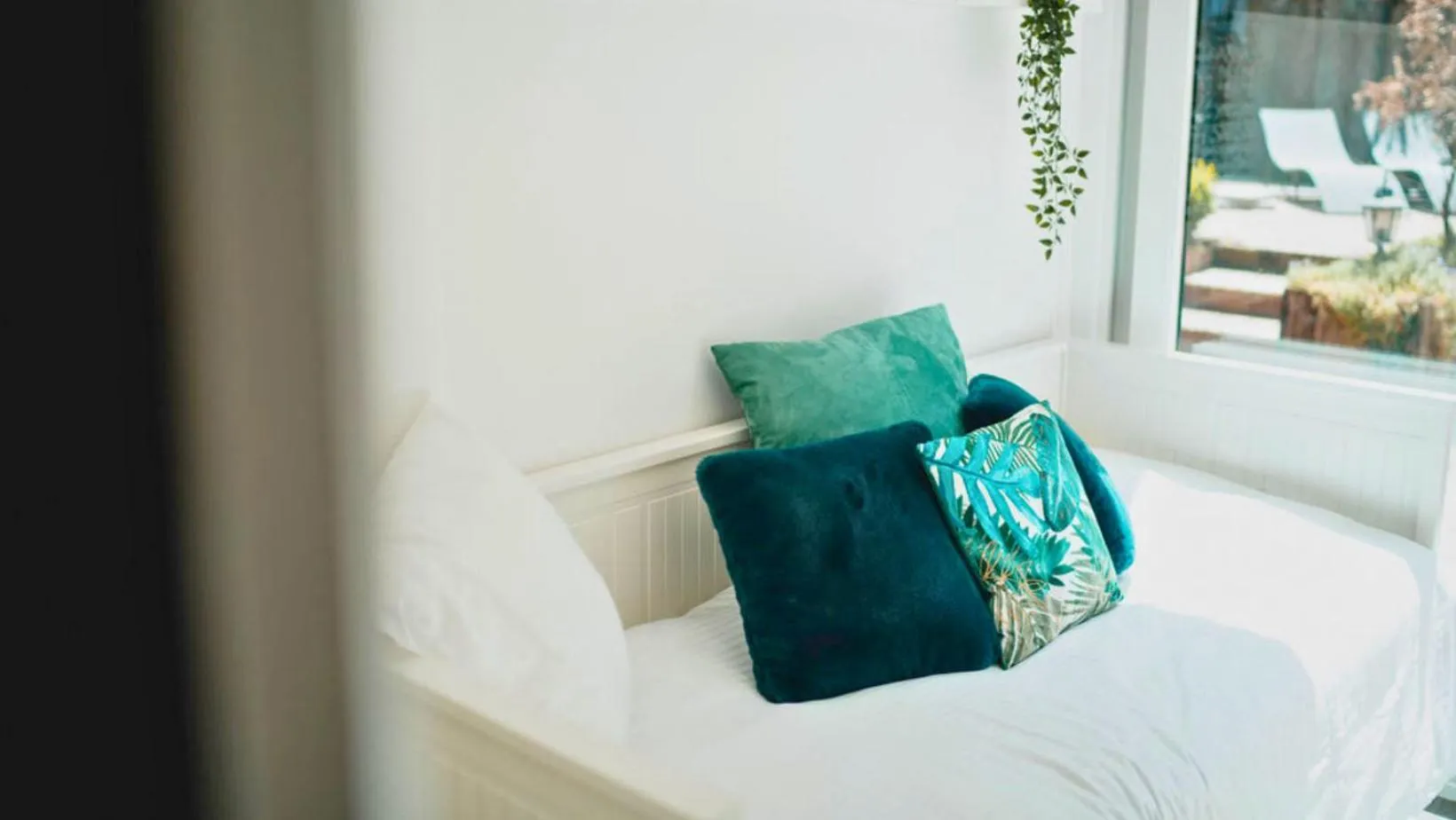 Bed in LES 7 MEUSES - Restaurant & Hébergements HÔTELIERS - INSOLITES - WELLNESS - GÎTES