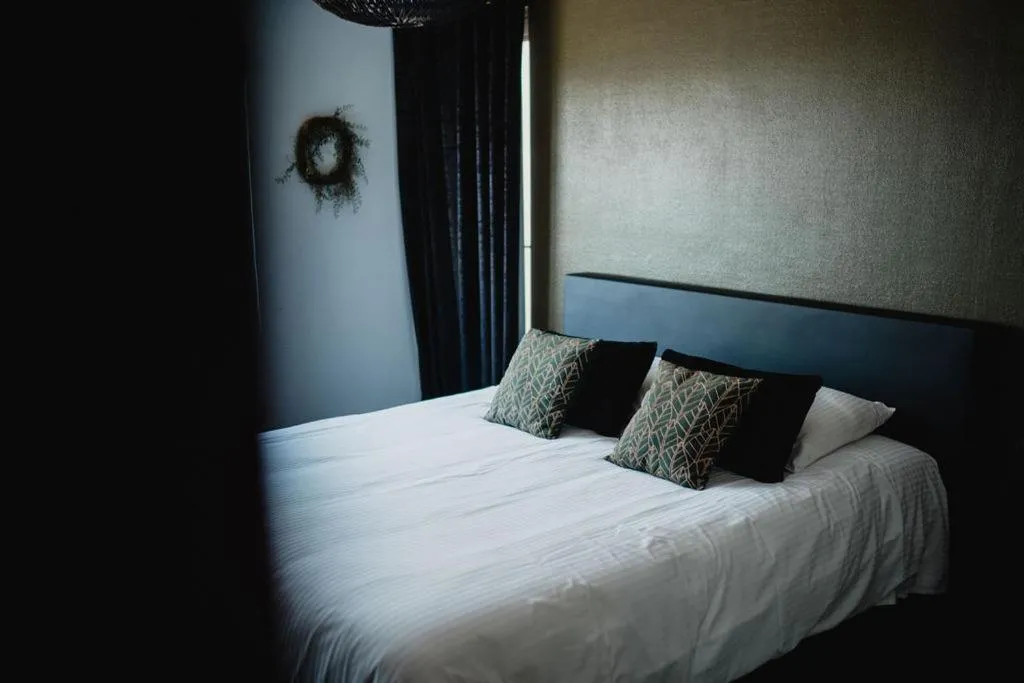 Bed in LES 7 MEUSES - Restaurant & Hébergements HÔTELIERS - INSOLITES - WELLNESS - GÎTES