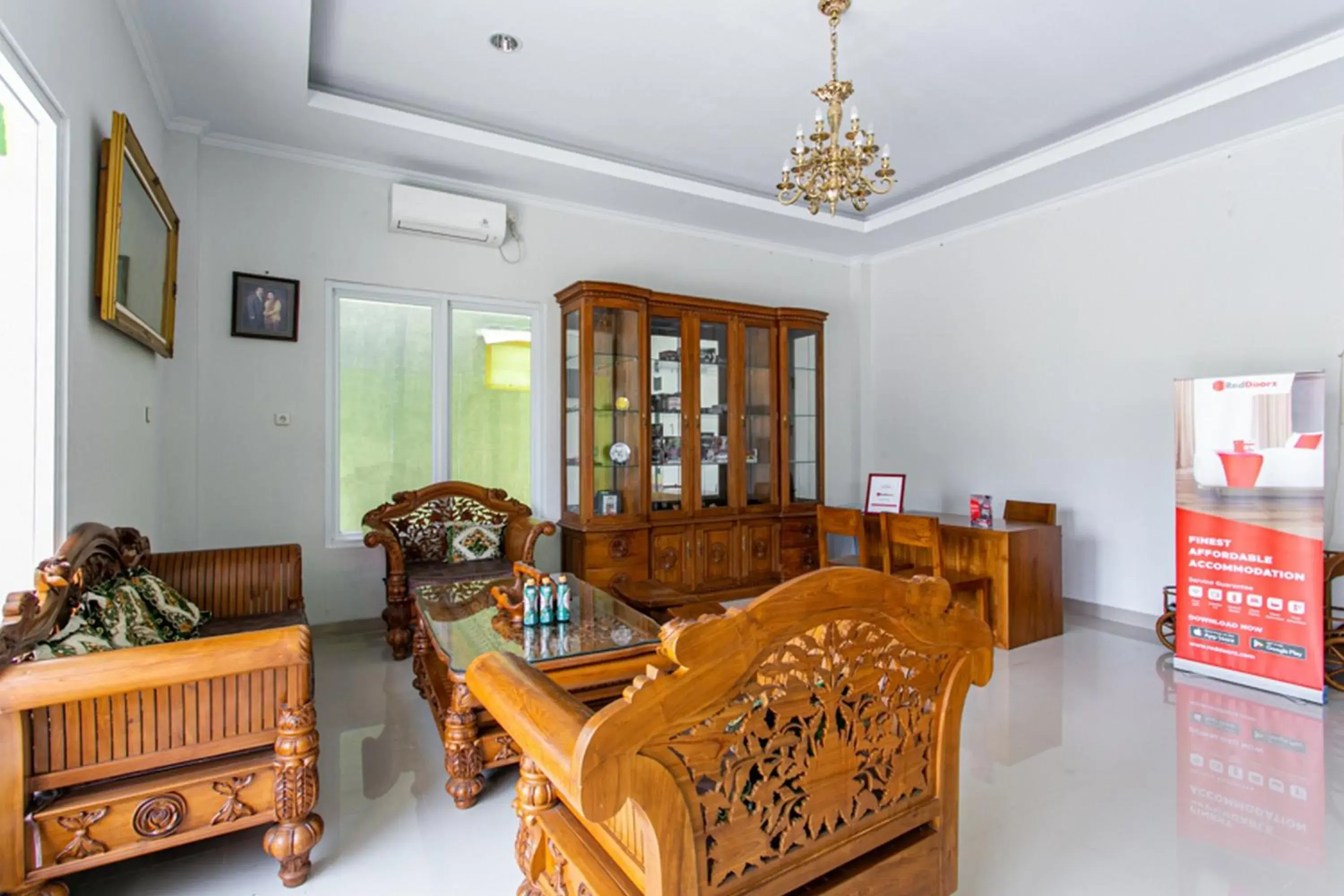 Lobby or reception in RedDoorz near Universitas Muhammadiyah Yogyakarta Lobby or reception in RedDoorz near Universitas Muhammadiyah Yogyakarta