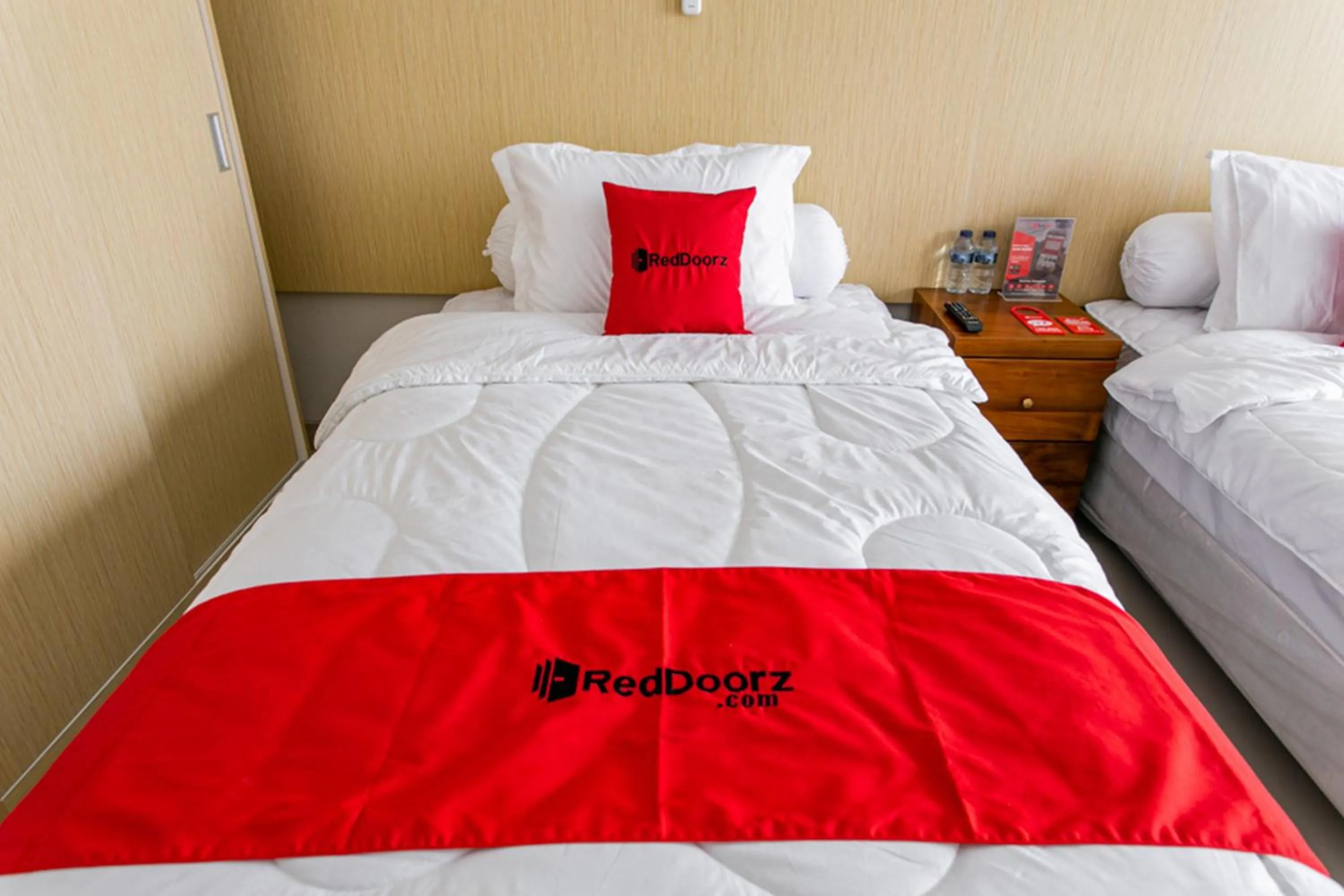 Bedroom, Bed in RedDoorz near Universitas Muhammadiyah Yogyakarta