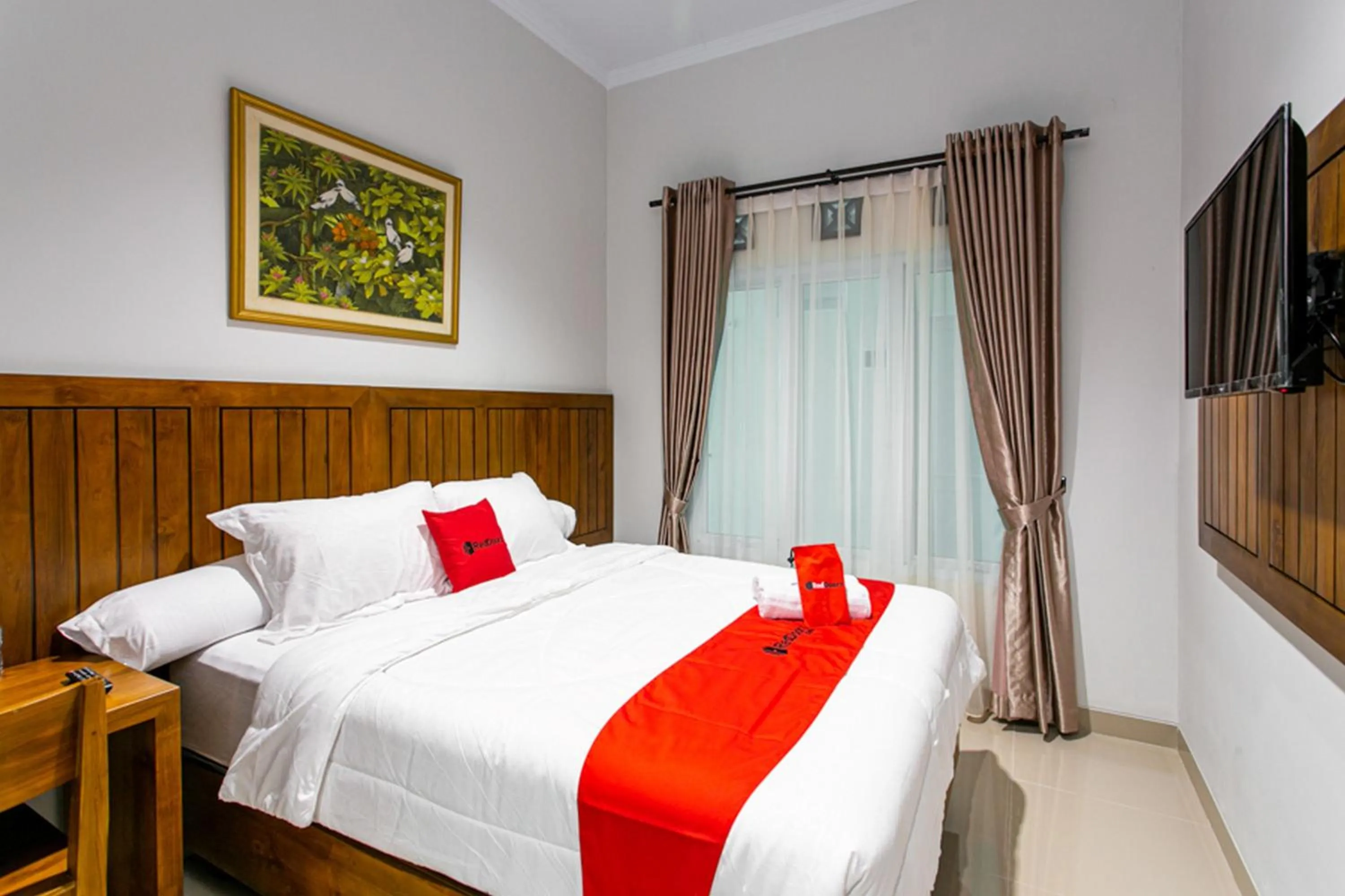 Bed in RedDoorz near Universitas Muhammadiyah Yogyakarta