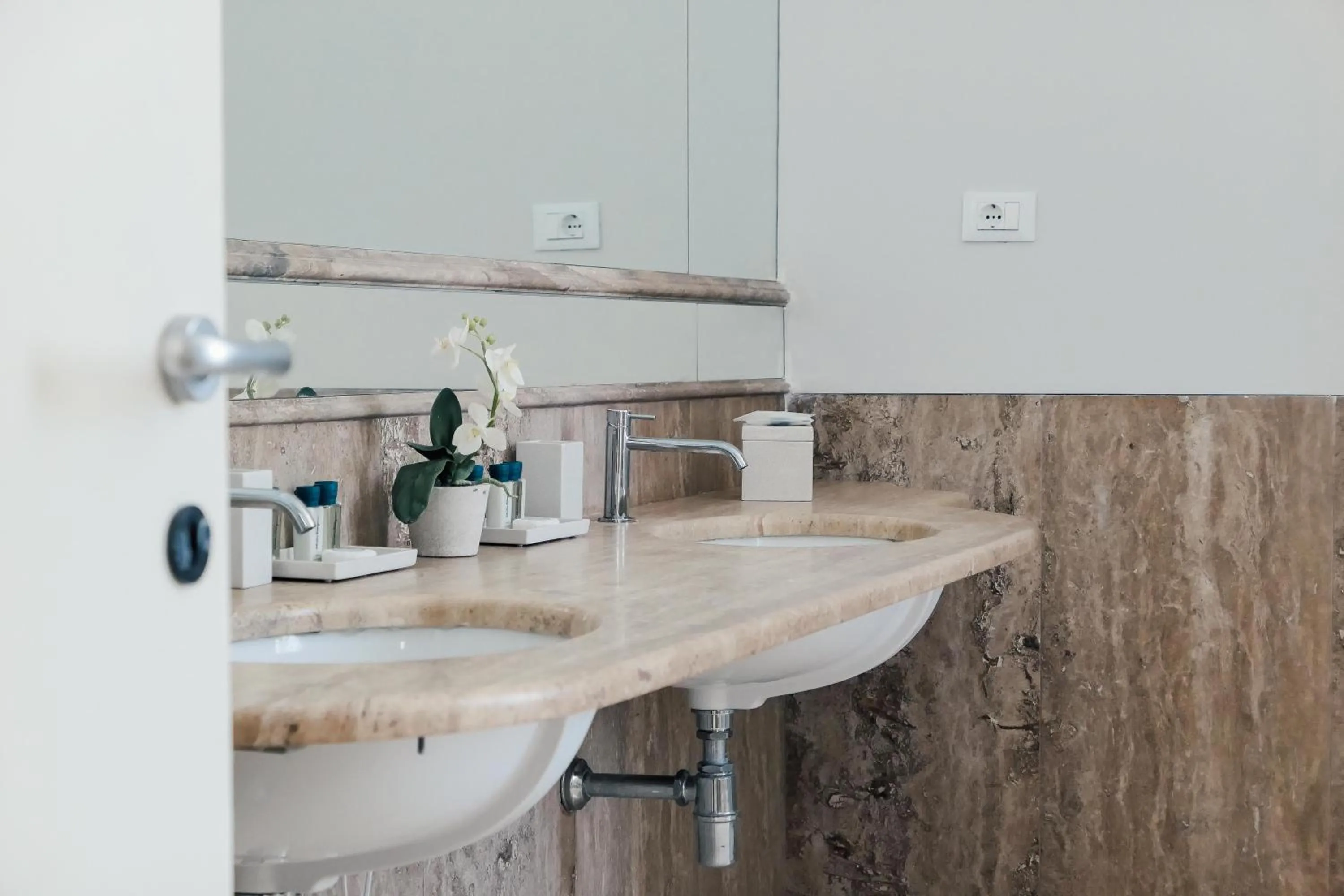 Bathroom in Relais Corte Degli Aragonesi
