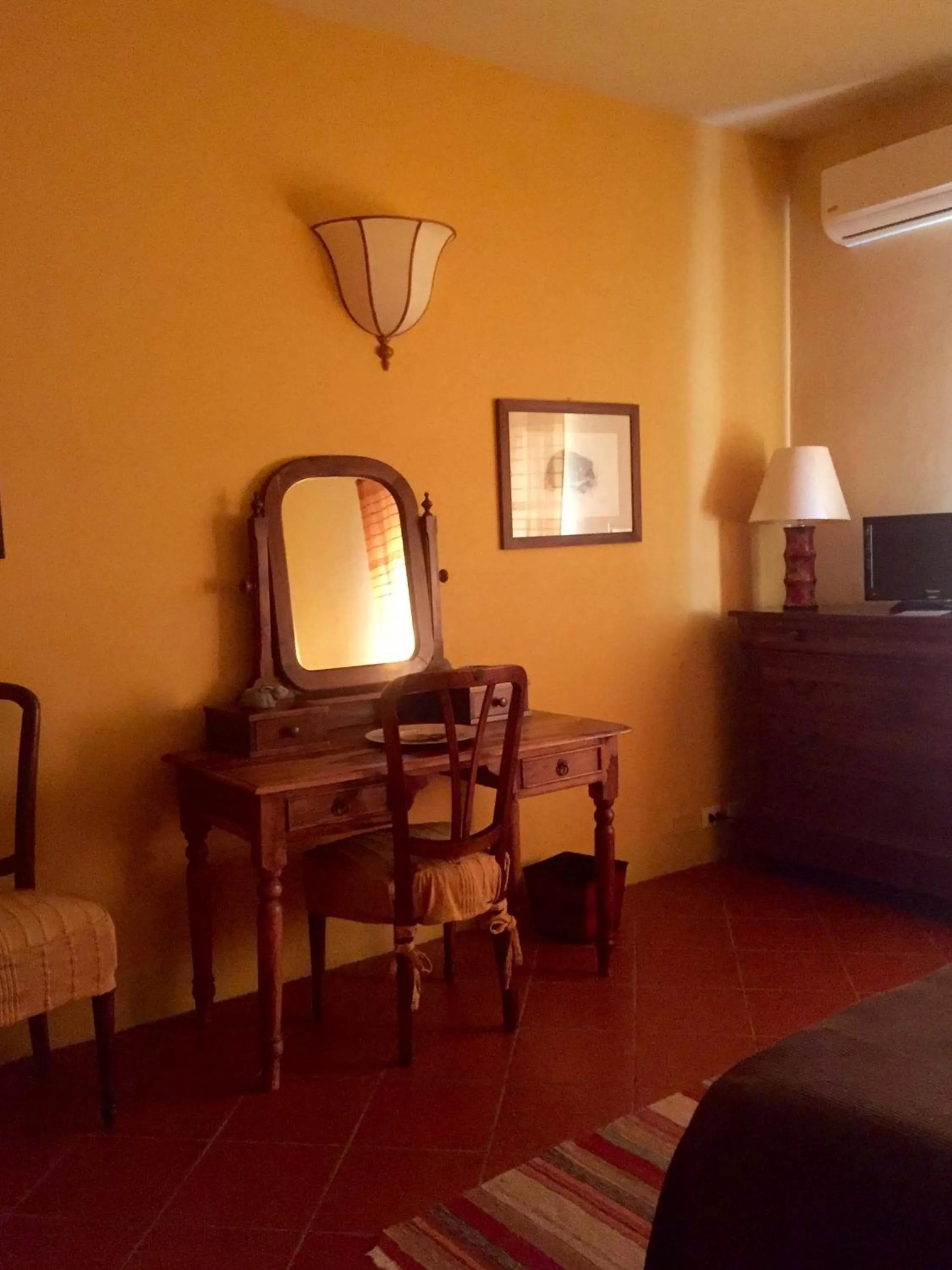 Decorative detail in Torraccia di Chiusi Agriturismo Relais