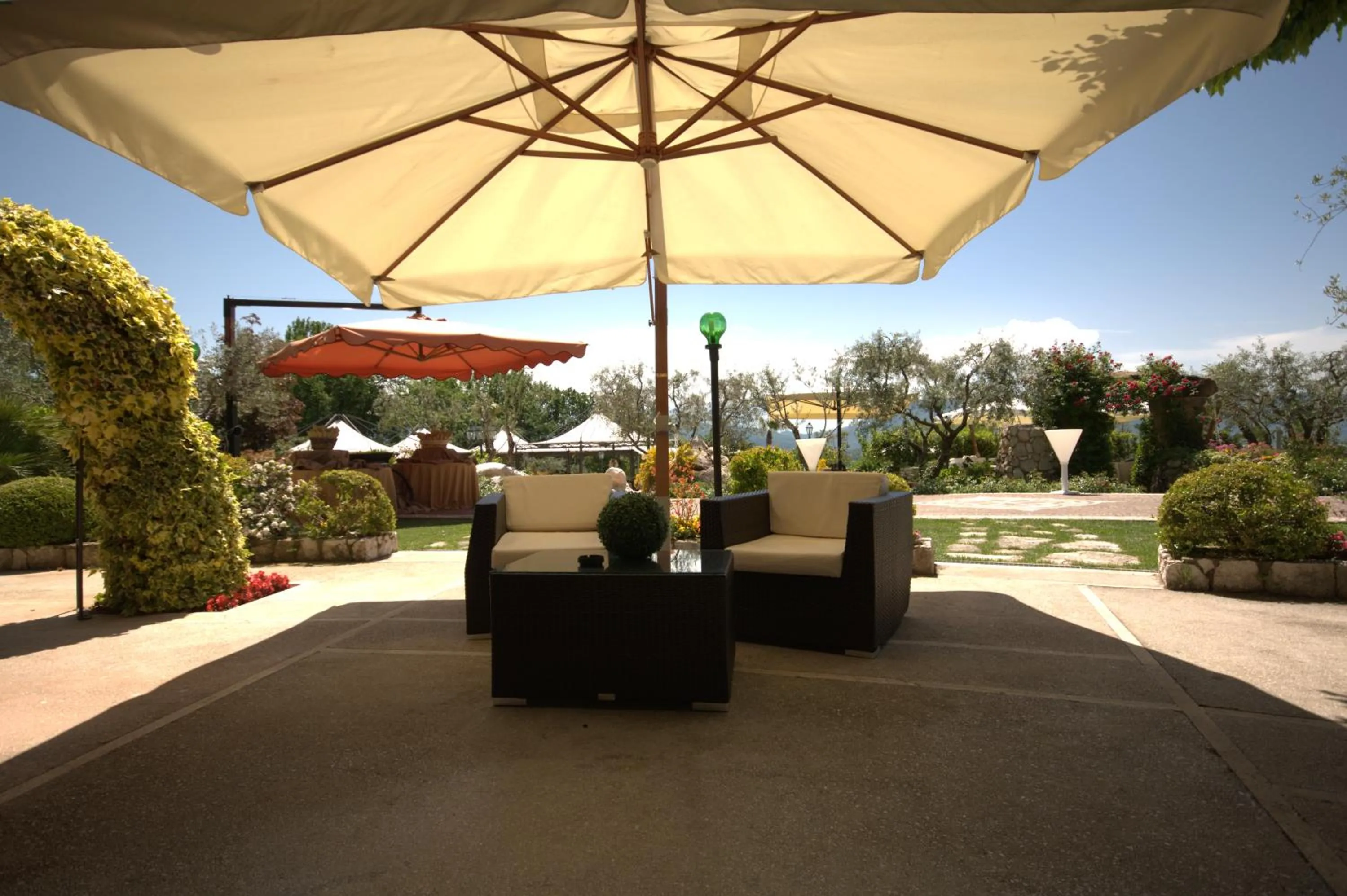 Facade/entrance in Hotel La Grotte