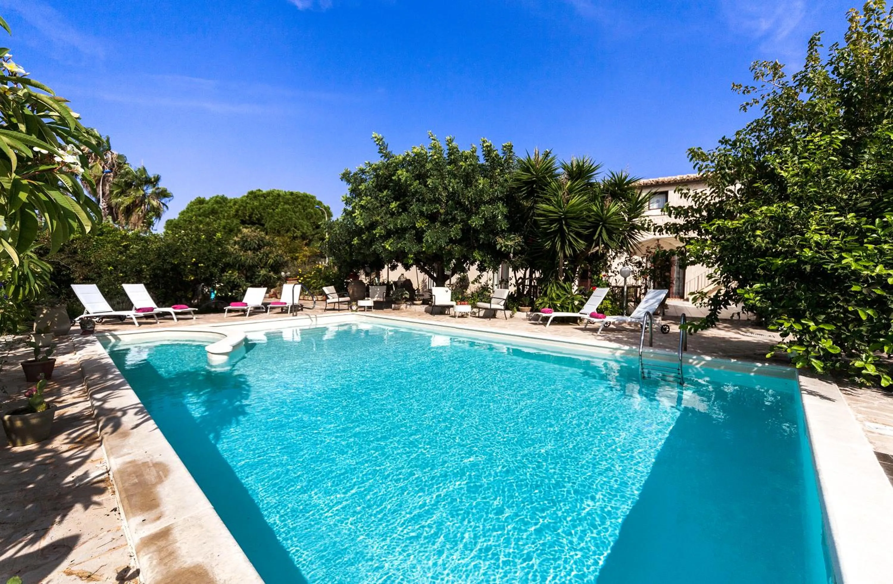 Villa U Marchisi B&B