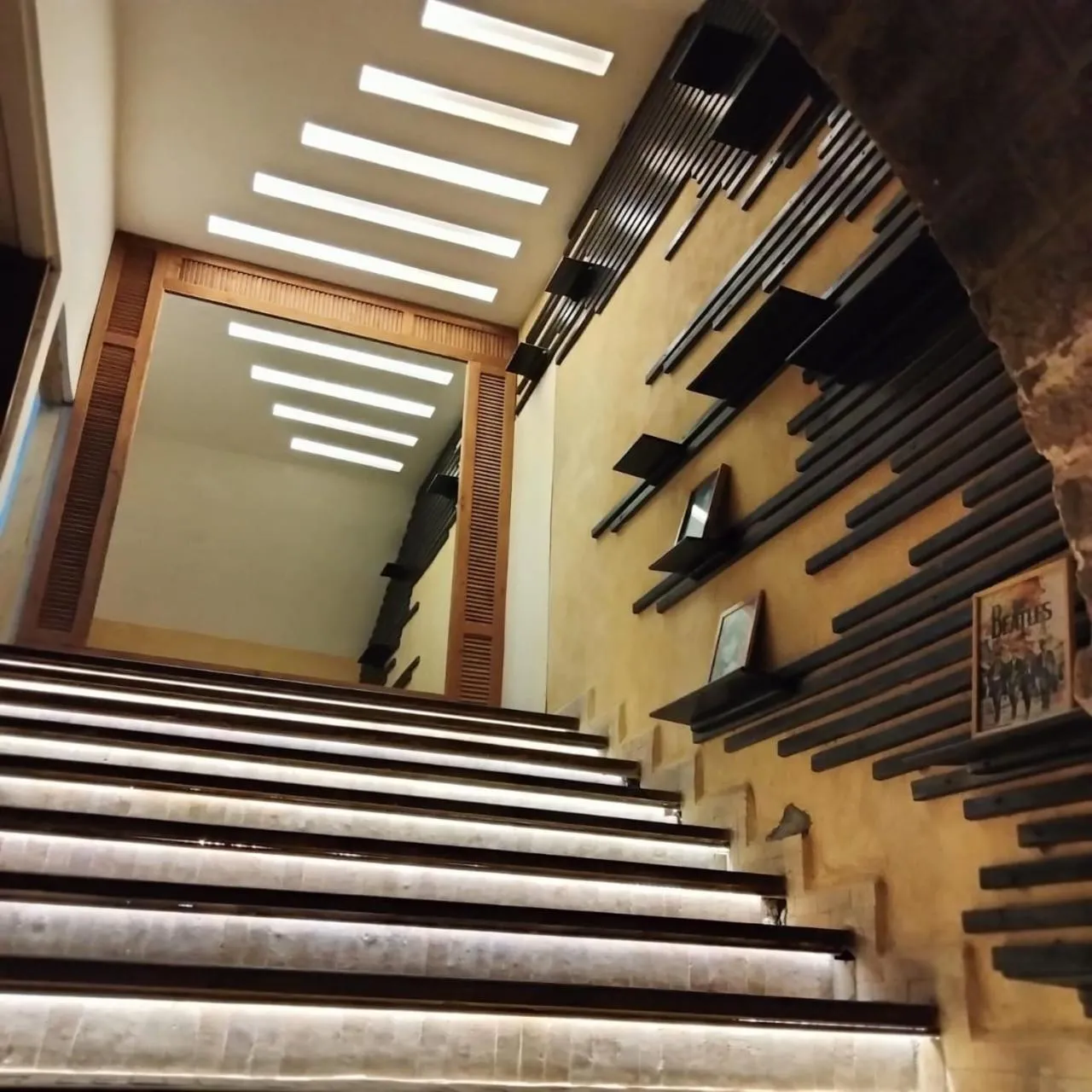 Restaurant/places to eat in Hôtel Mechouar Plaza