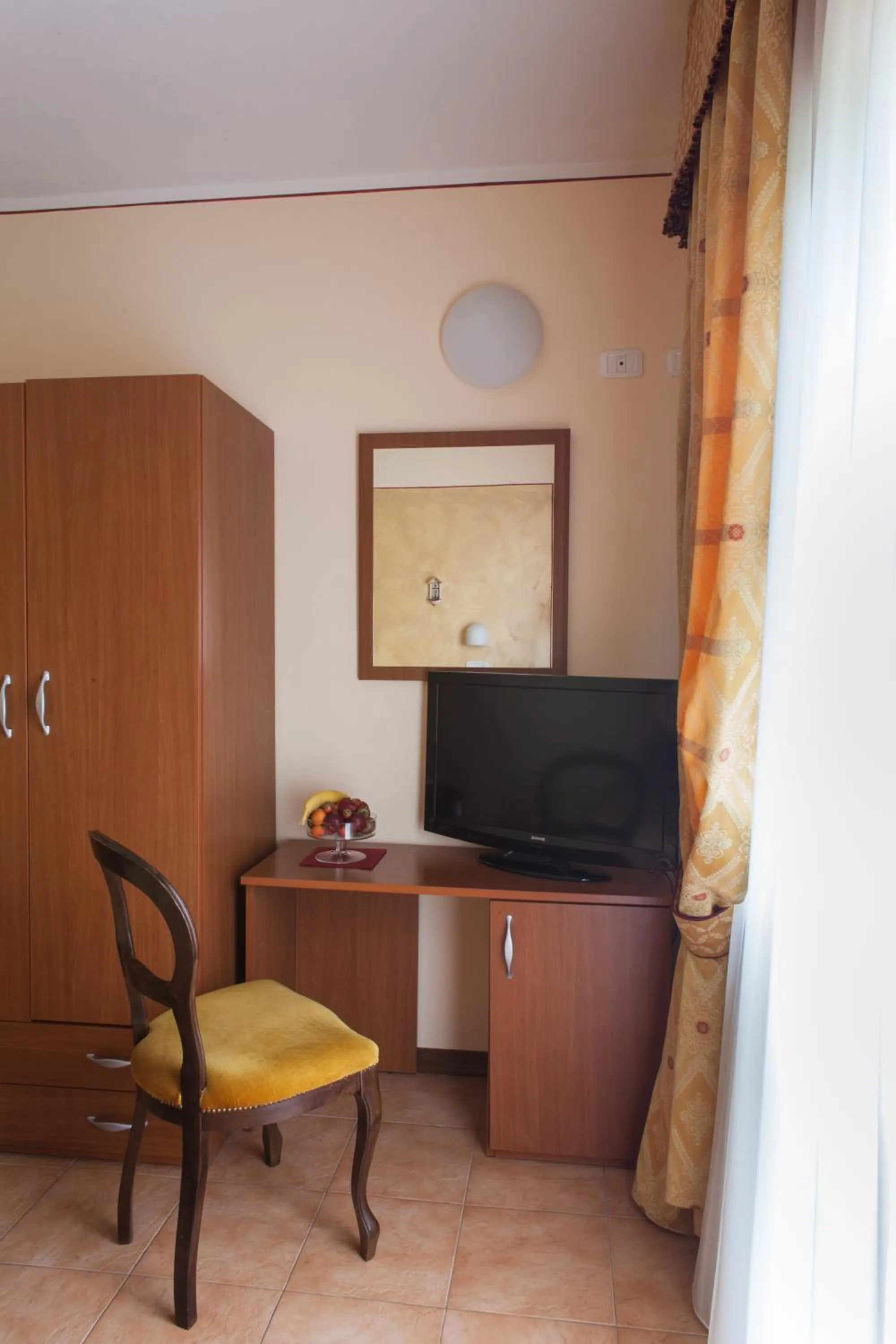 TV and multimedia in Hotel Fabbrini