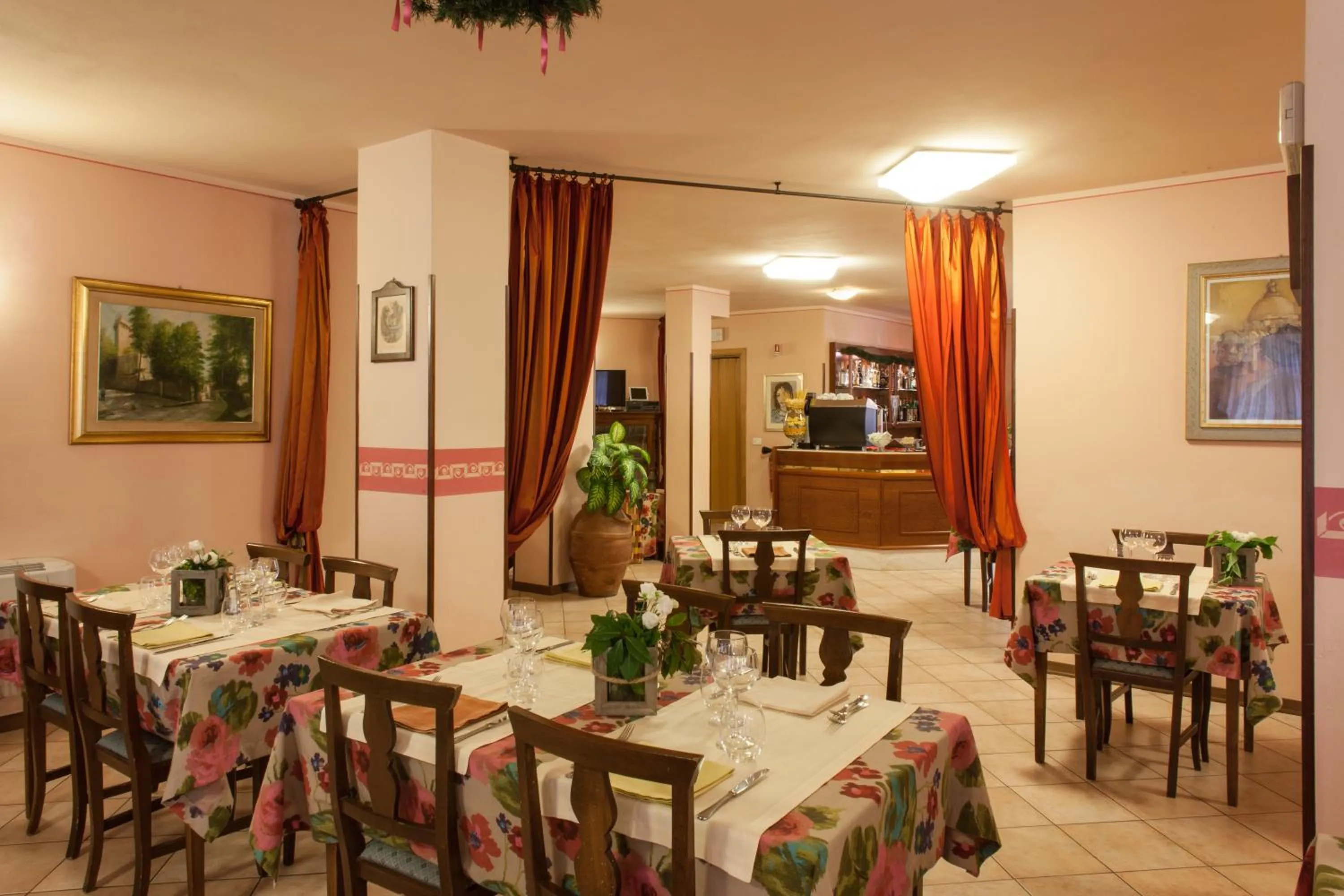 Restaurant/places to eat in Hotel Fabbrini