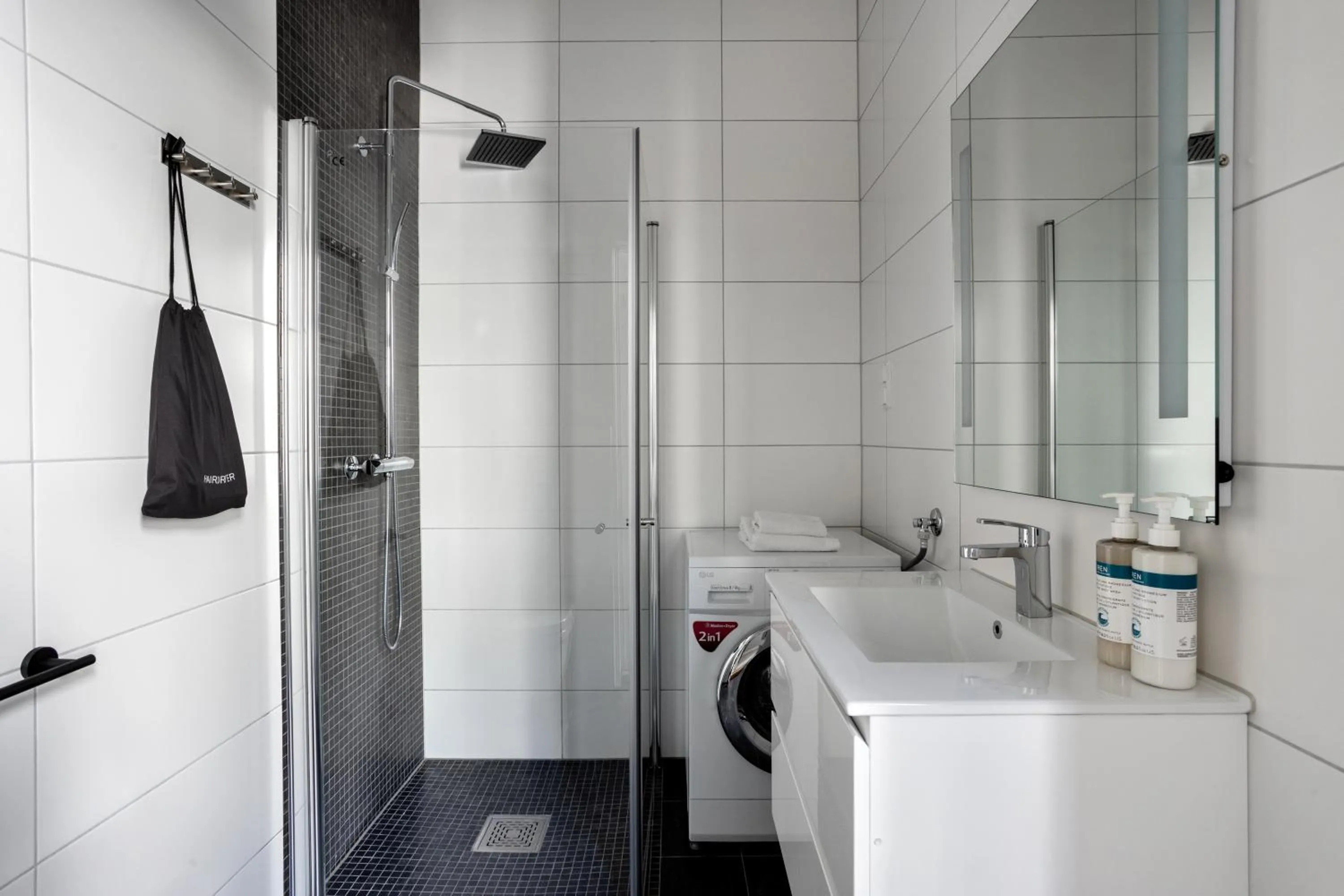 Bathroom in Numa Oslo Topp