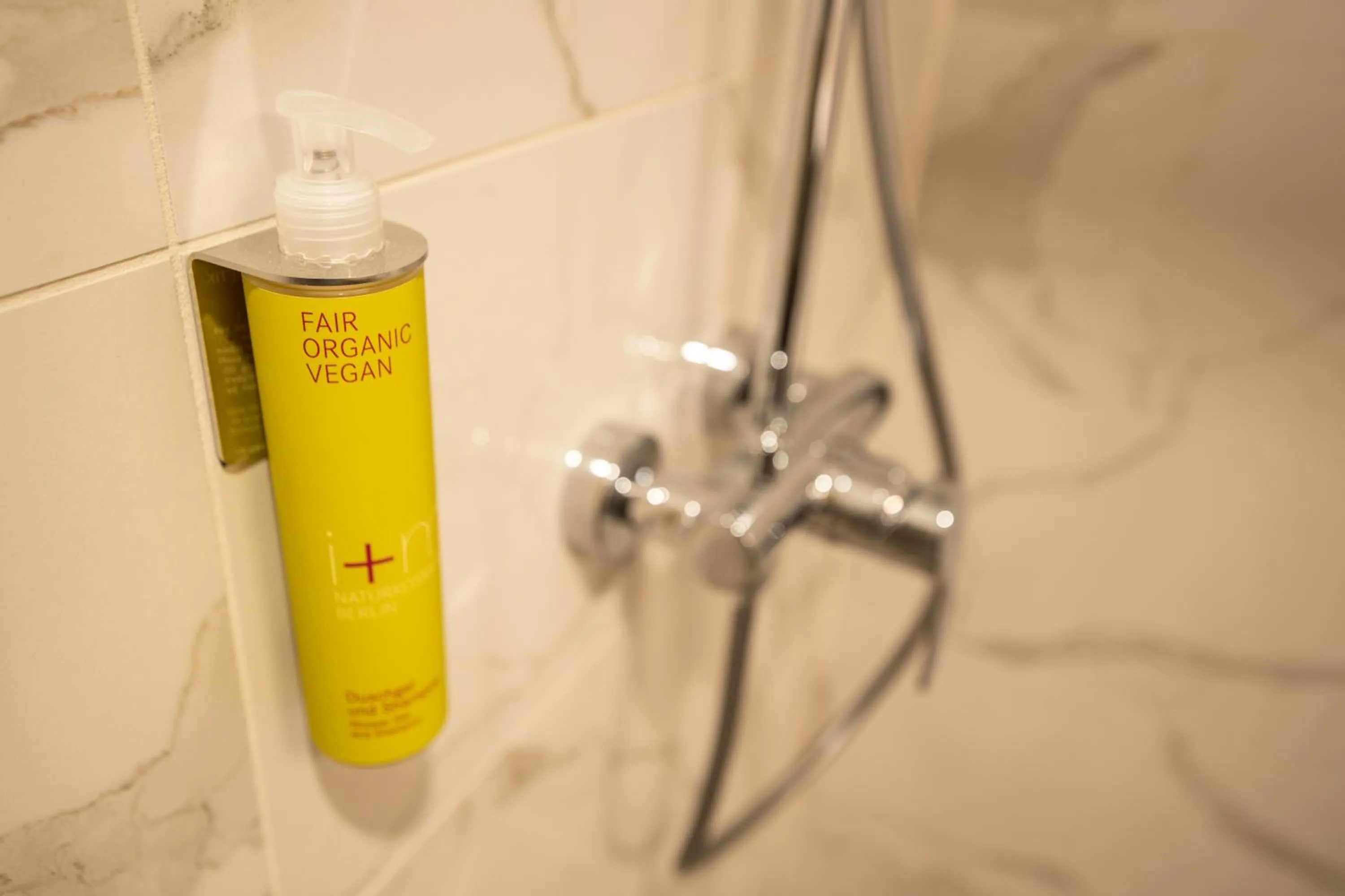 Bathroom in MASEVEN München Messe Dornach