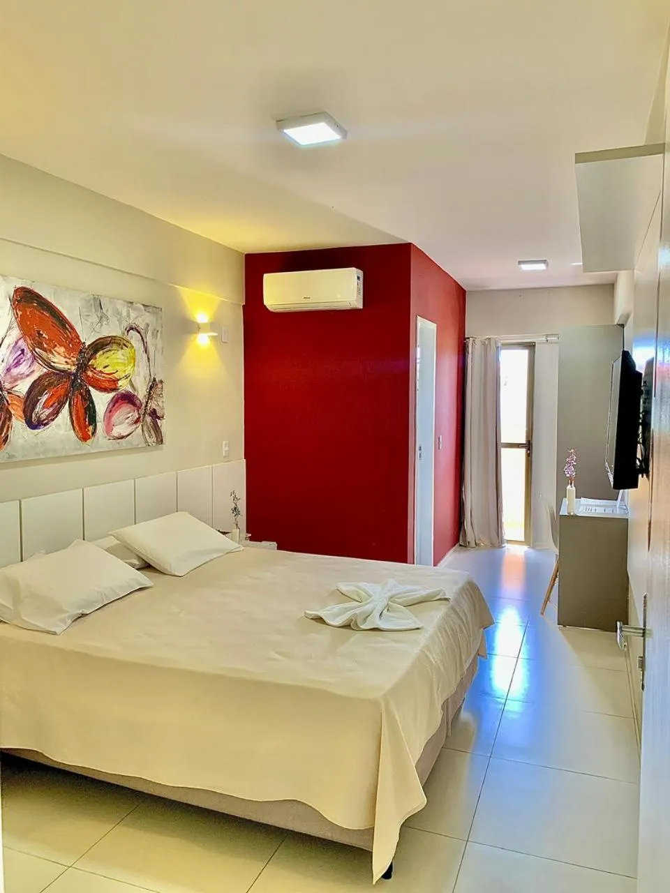 towels, Bed in Murano Center Hotel