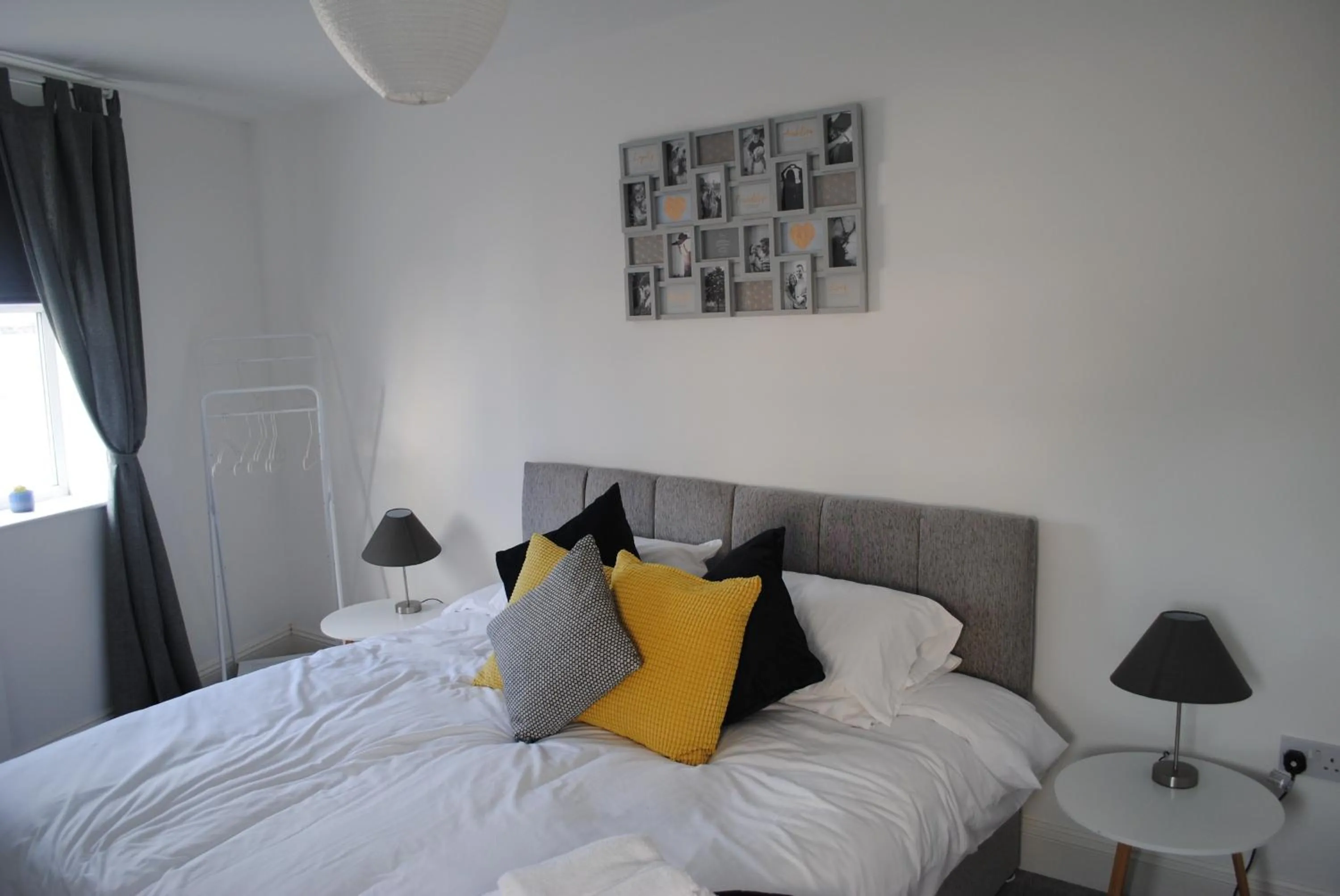 Bed in Bellevue Apartment