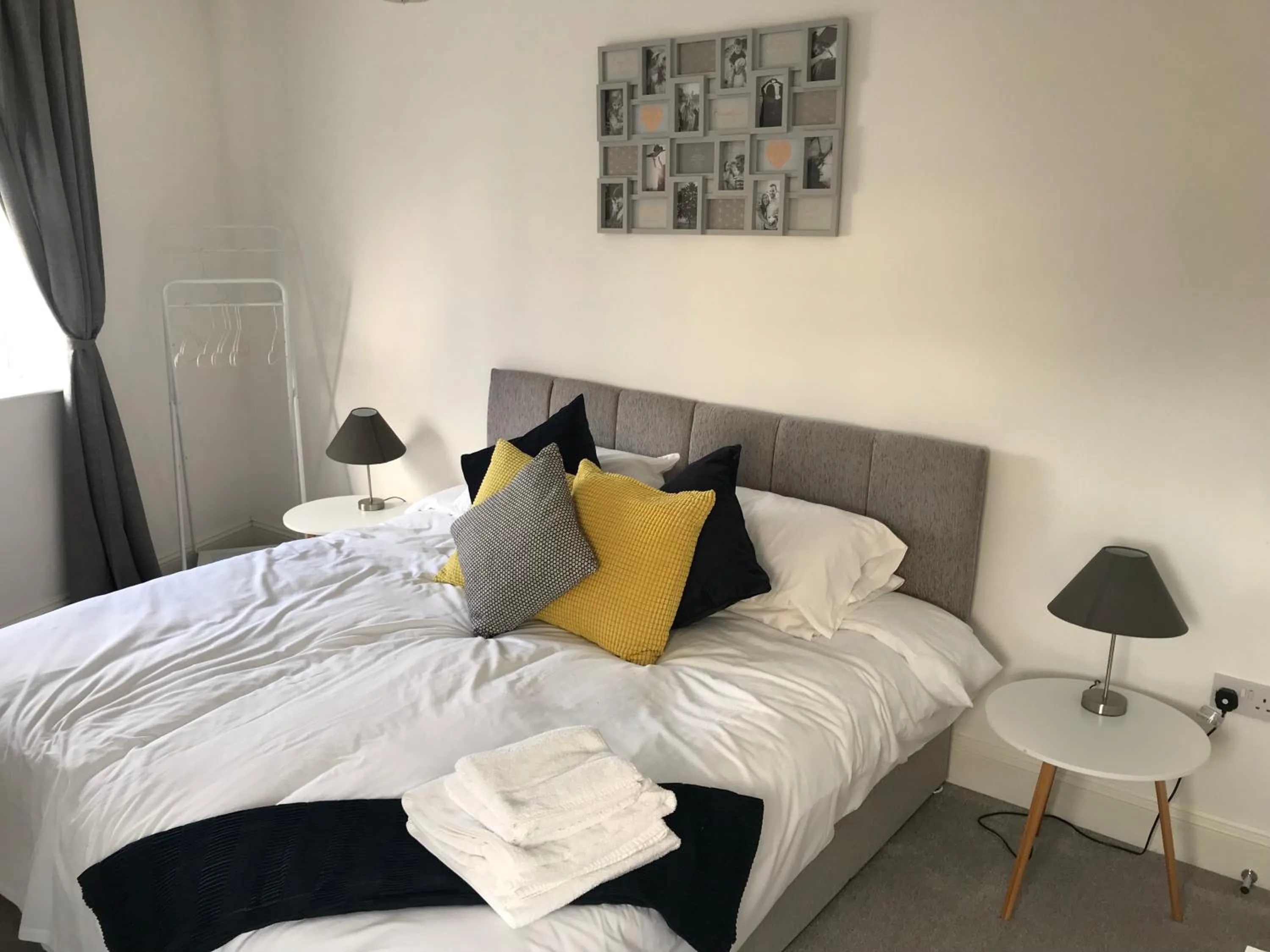 Bed in Bellevue Apartment