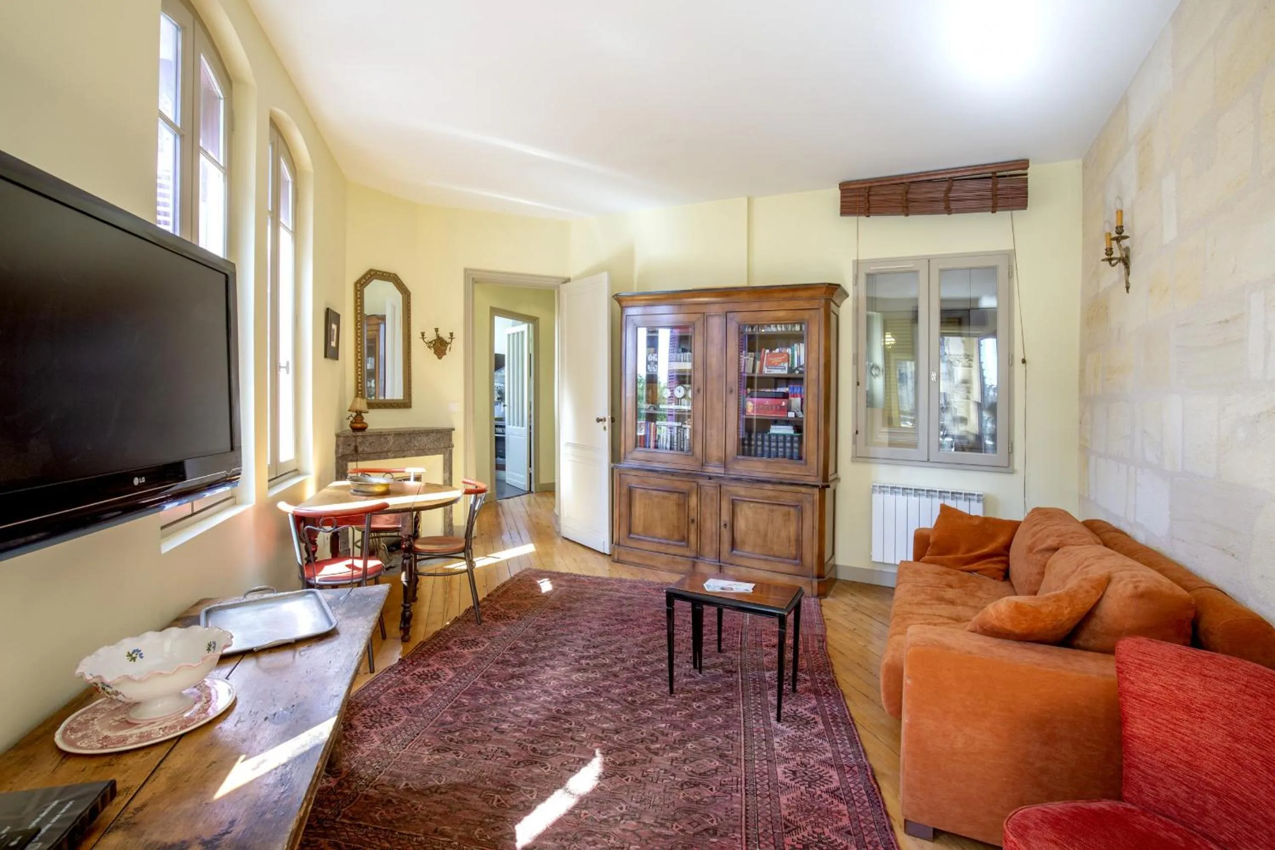 Centre historique, appartement climatisé avec terrasse