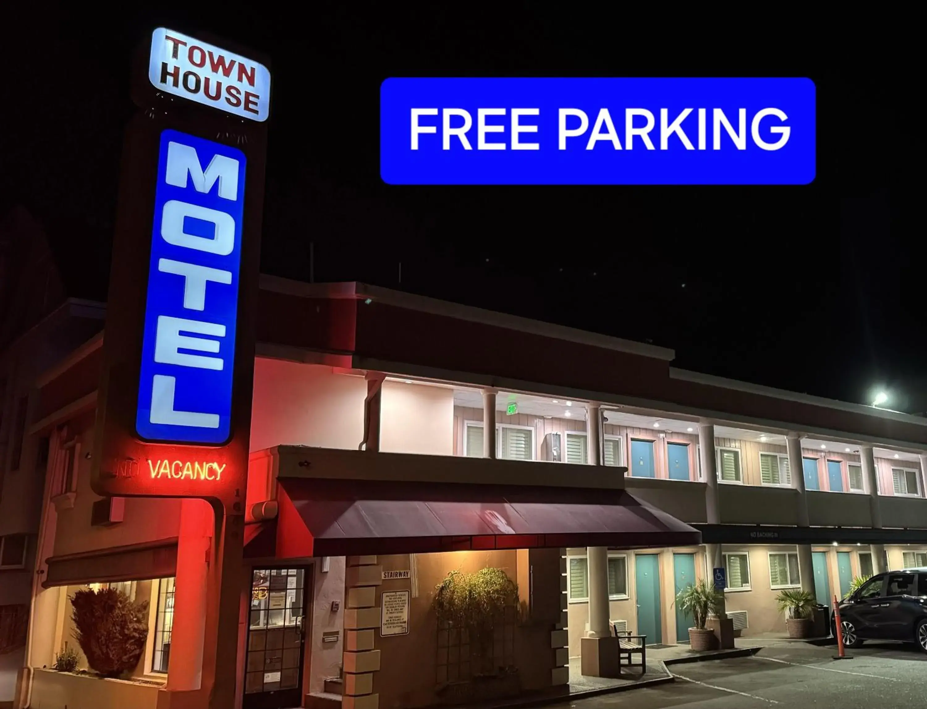 Property building in Town House Motel Property building in Town House Motel