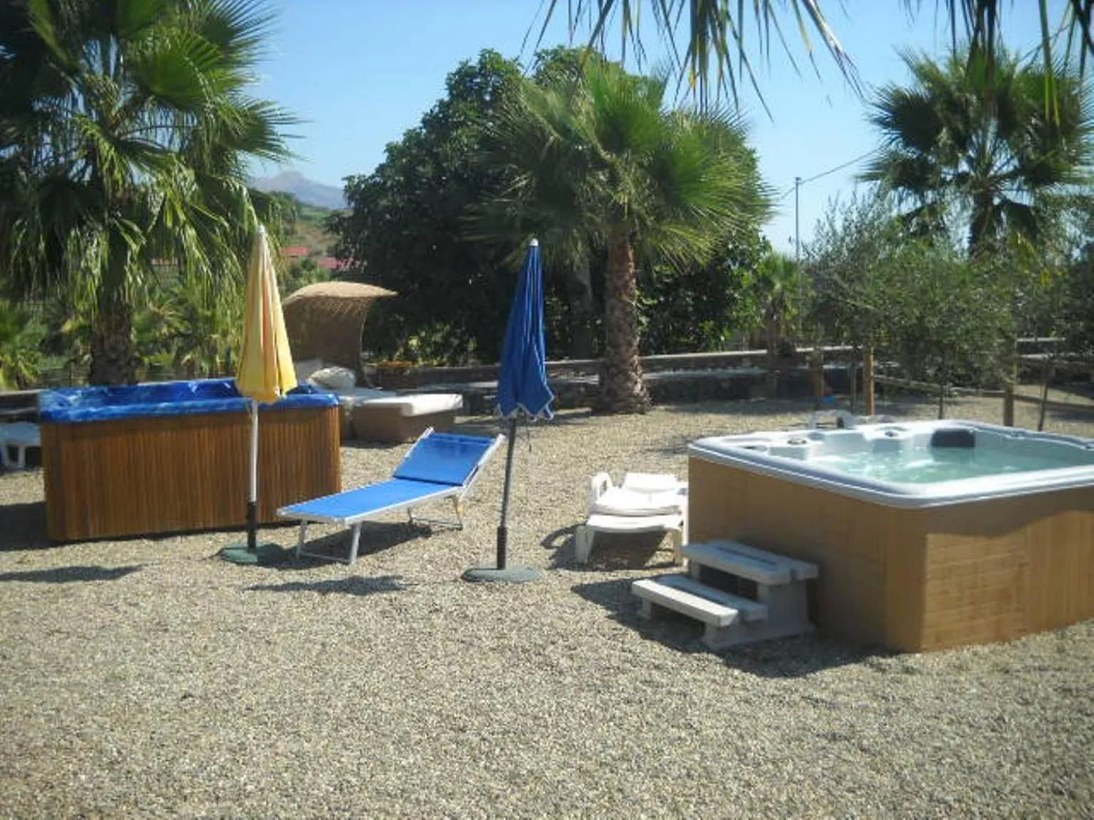 Hot Tub in Oasi Del Fiumefreddo