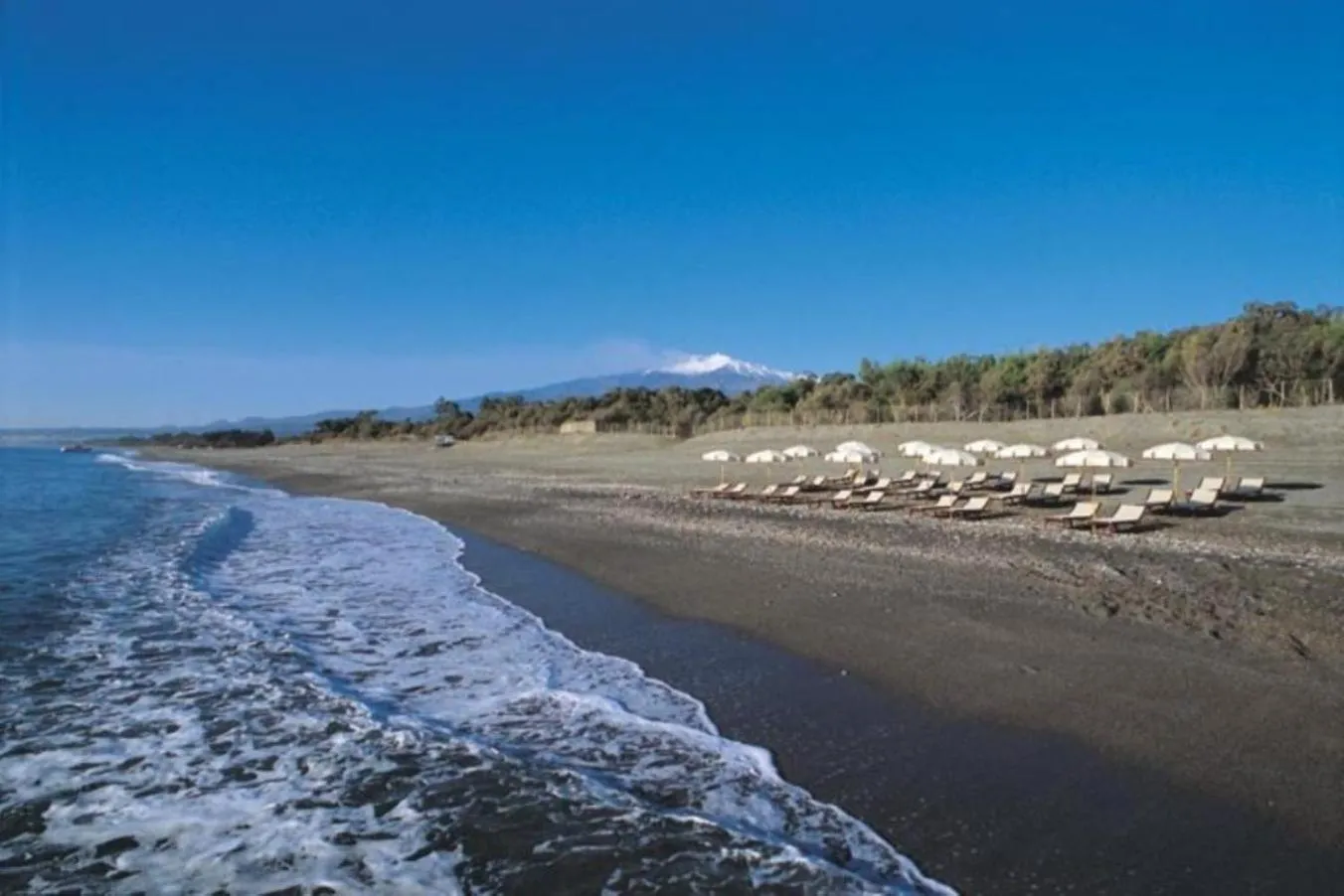 Beach in Oasi Del Fiumefreddo
