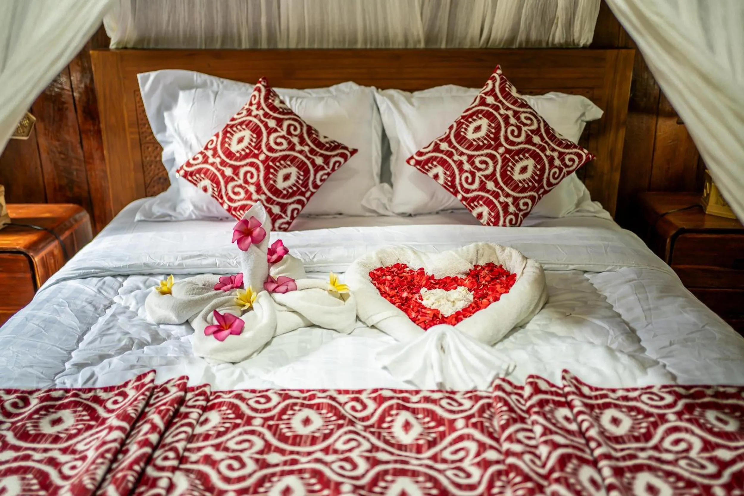 Bed in Yoga Maya Villa