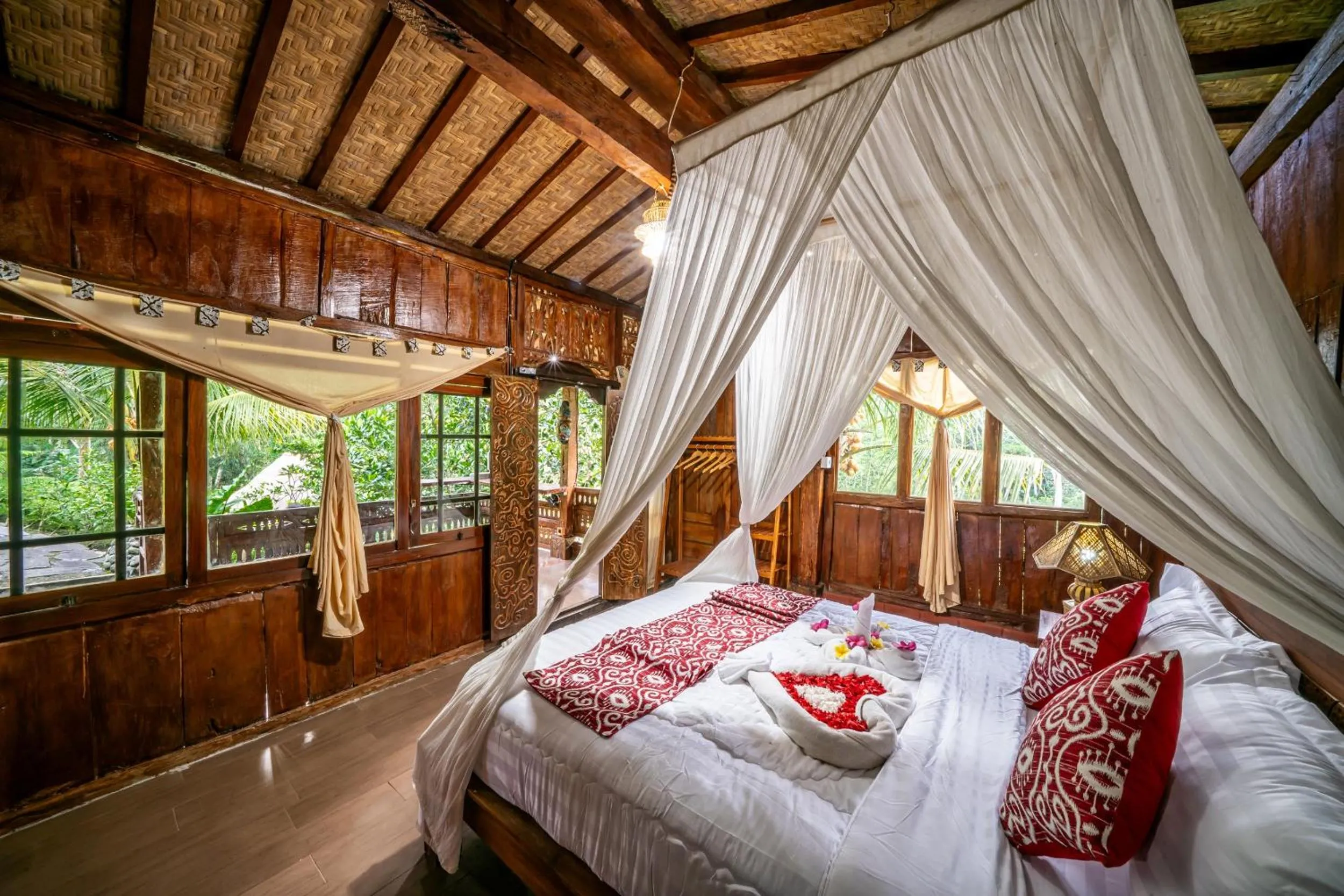 Bed in Yoga Maya Villa